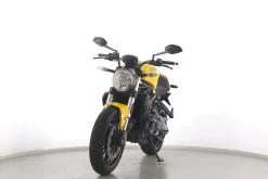 MONSTER 821