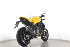 MONSTER 821