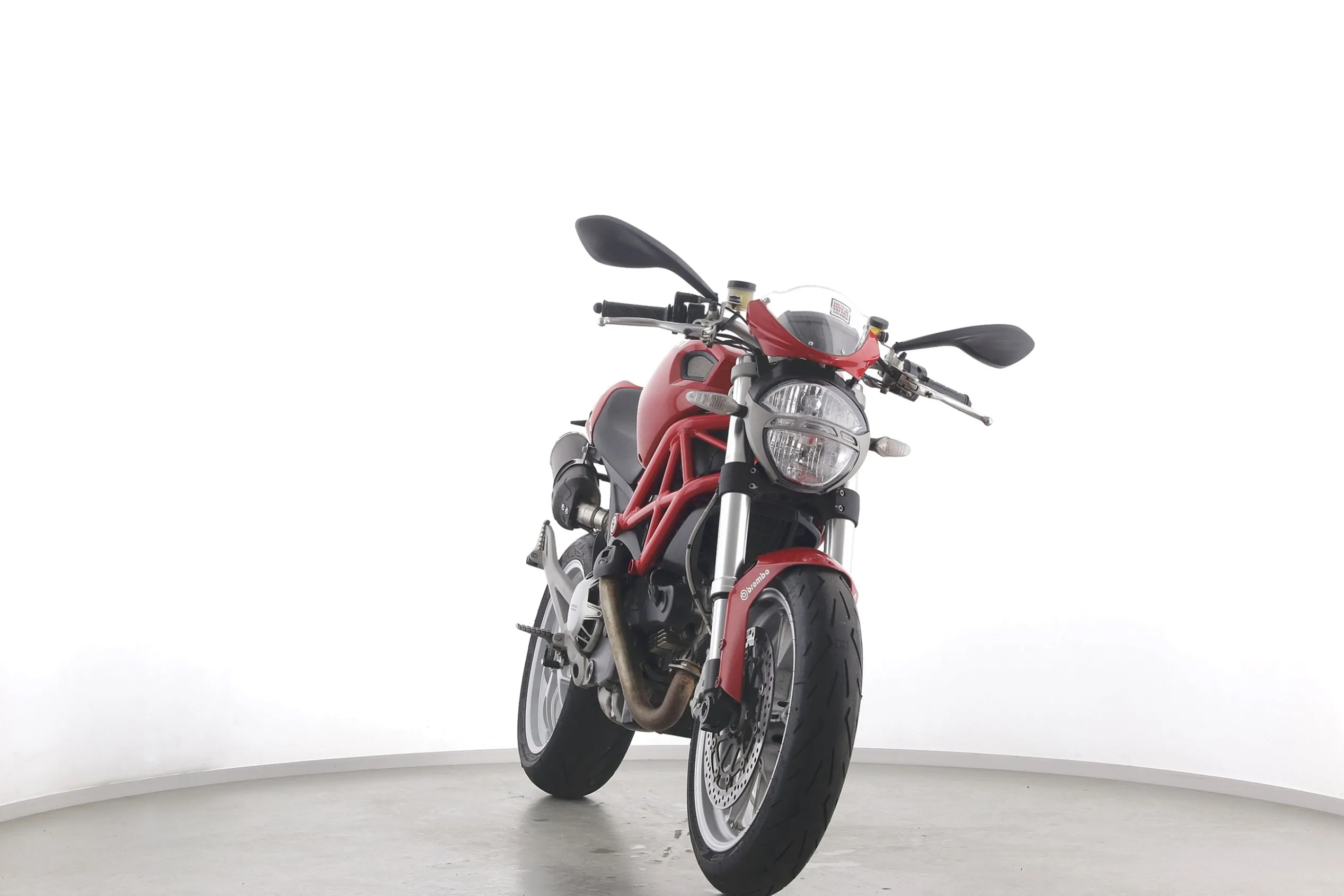 MONSTER 1100