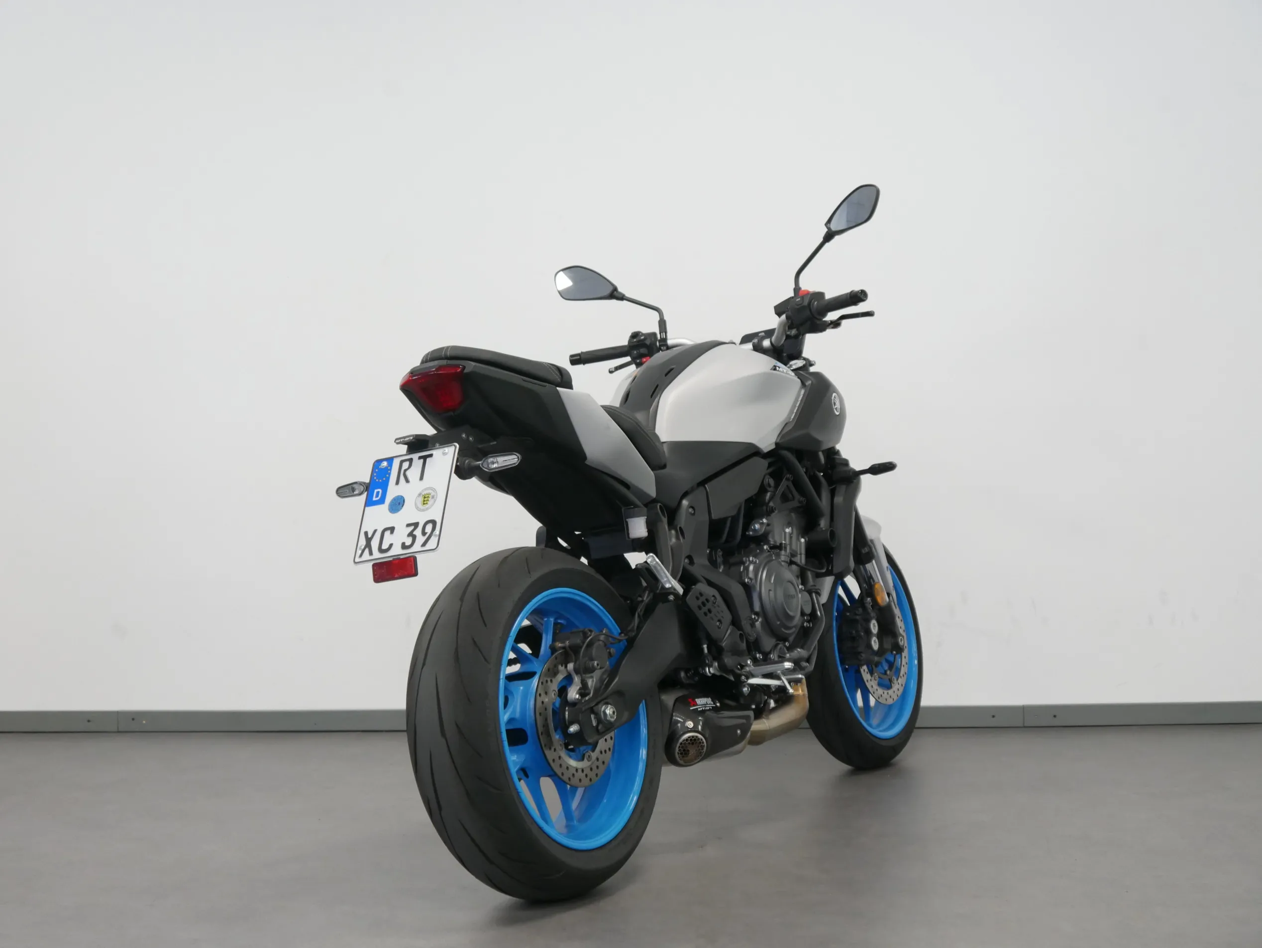 MT 07