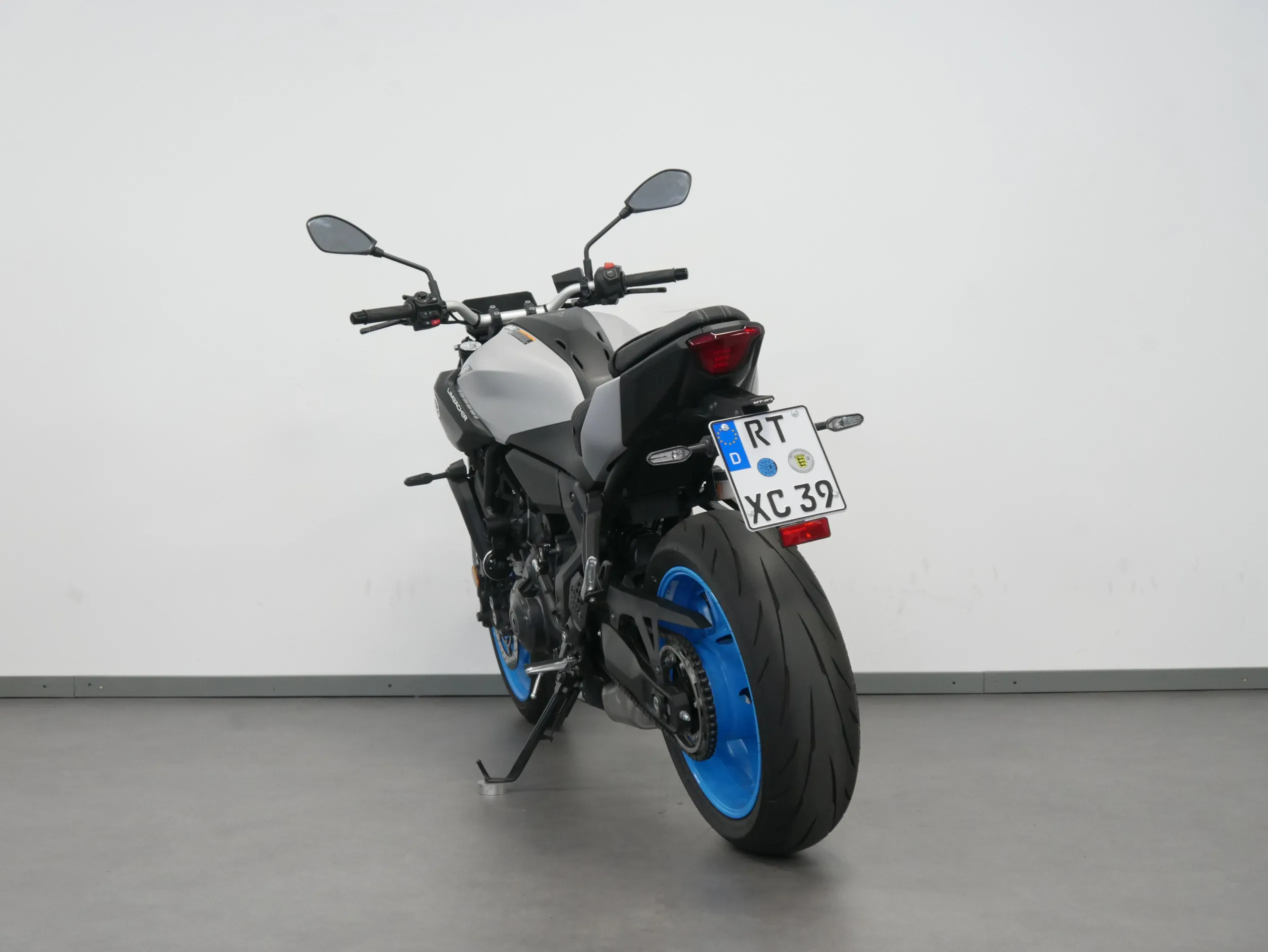 MT 07