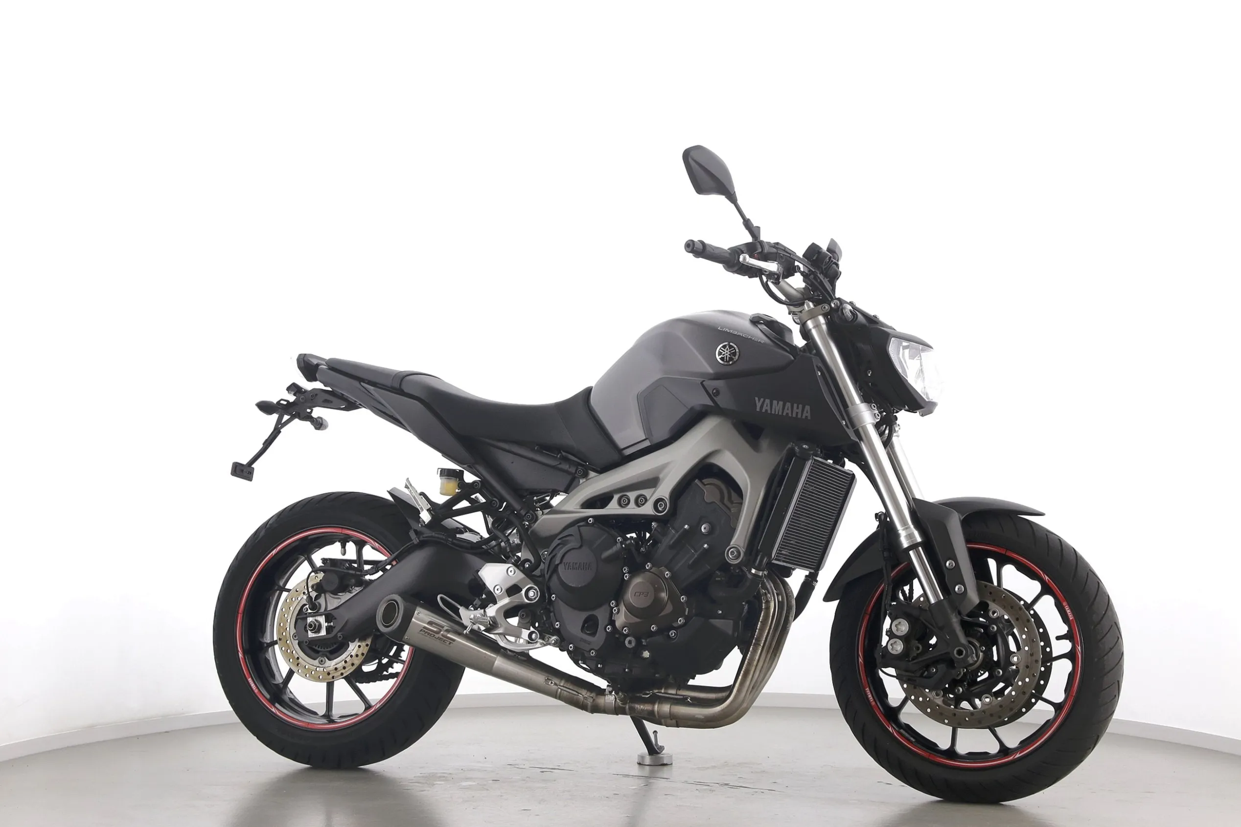 MT 09