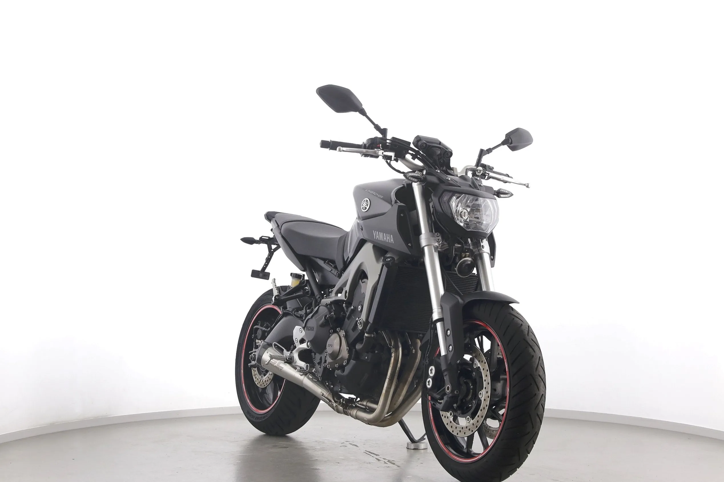 MT 09