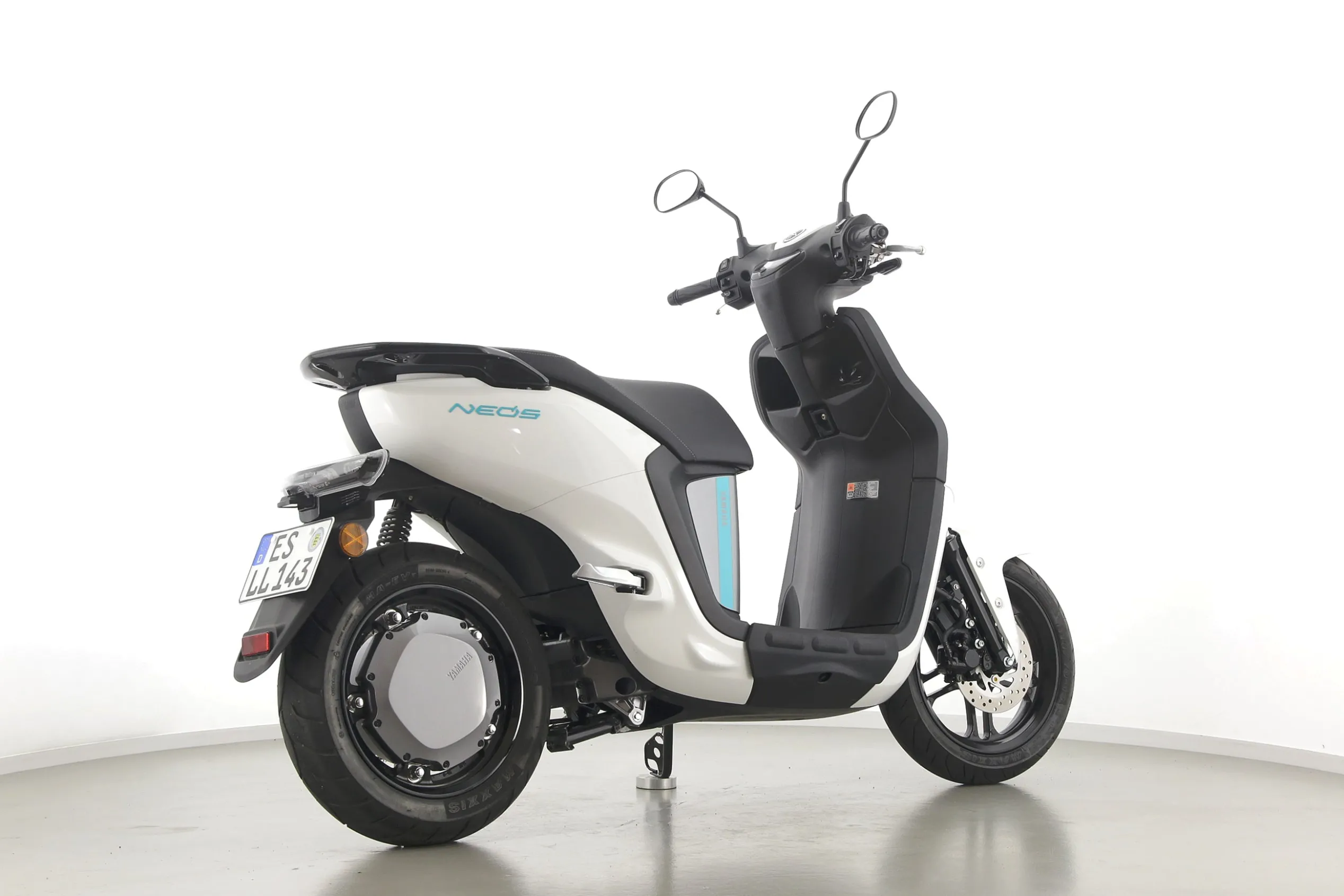 NEO'S DUAL BATTERY