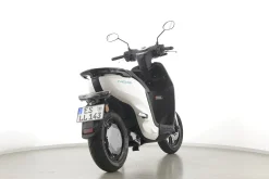 NEO'S DUAL BATTERY