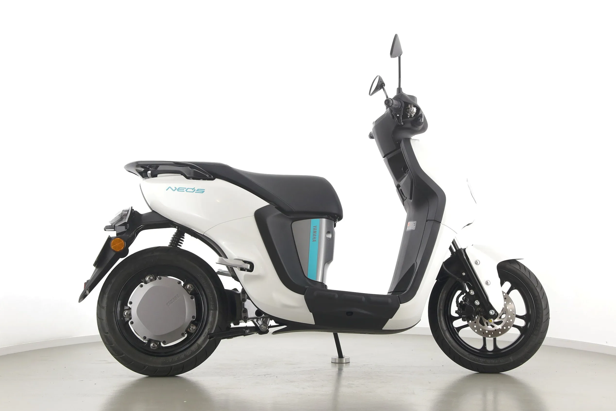 NEO'S DUAL BATTERY