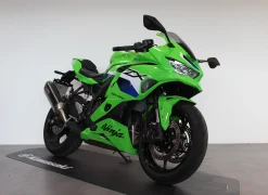 NINJA ZX 4 RR PERFORMANCE