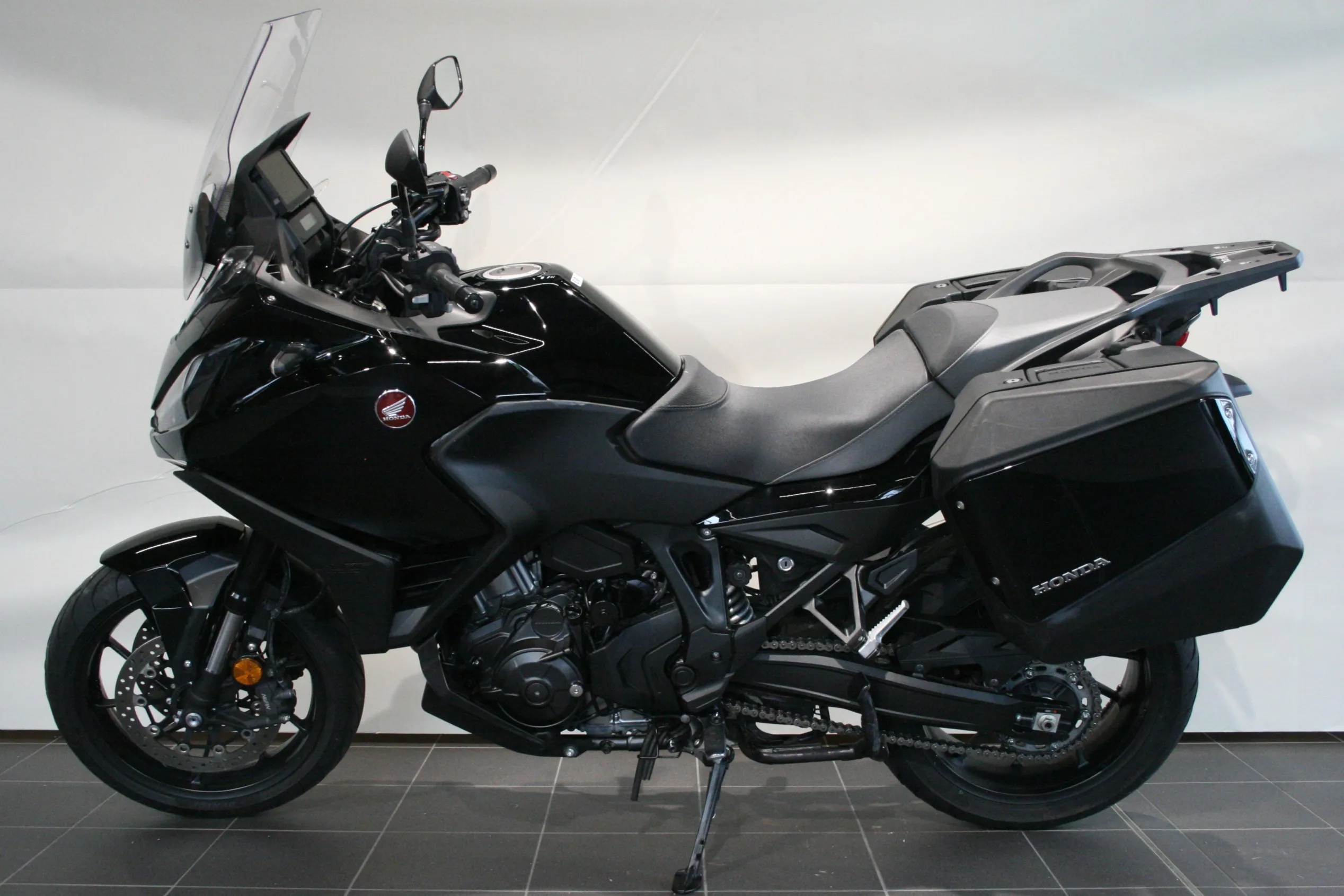 NT 1100 DCT