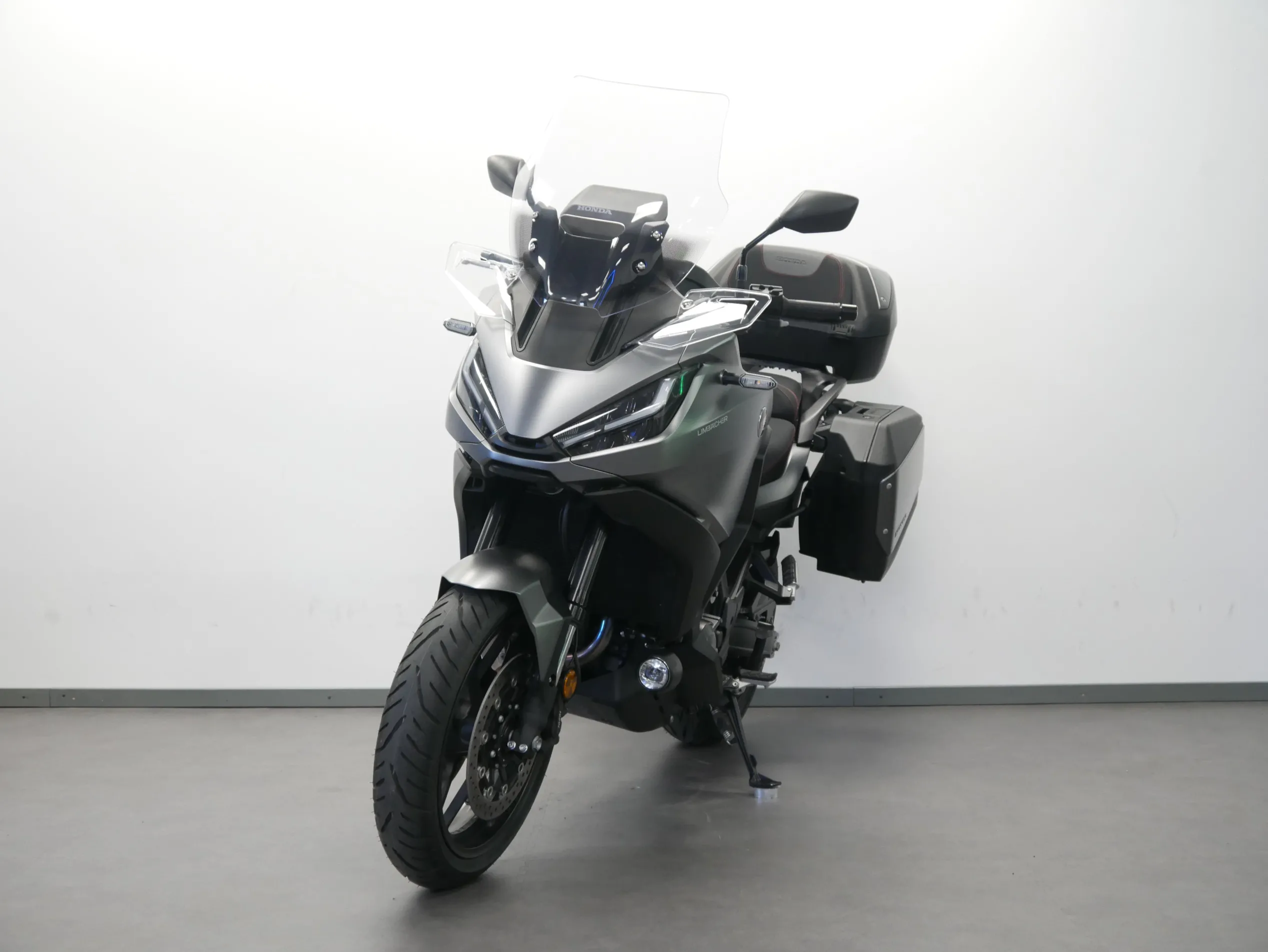 NT 1100 DCT