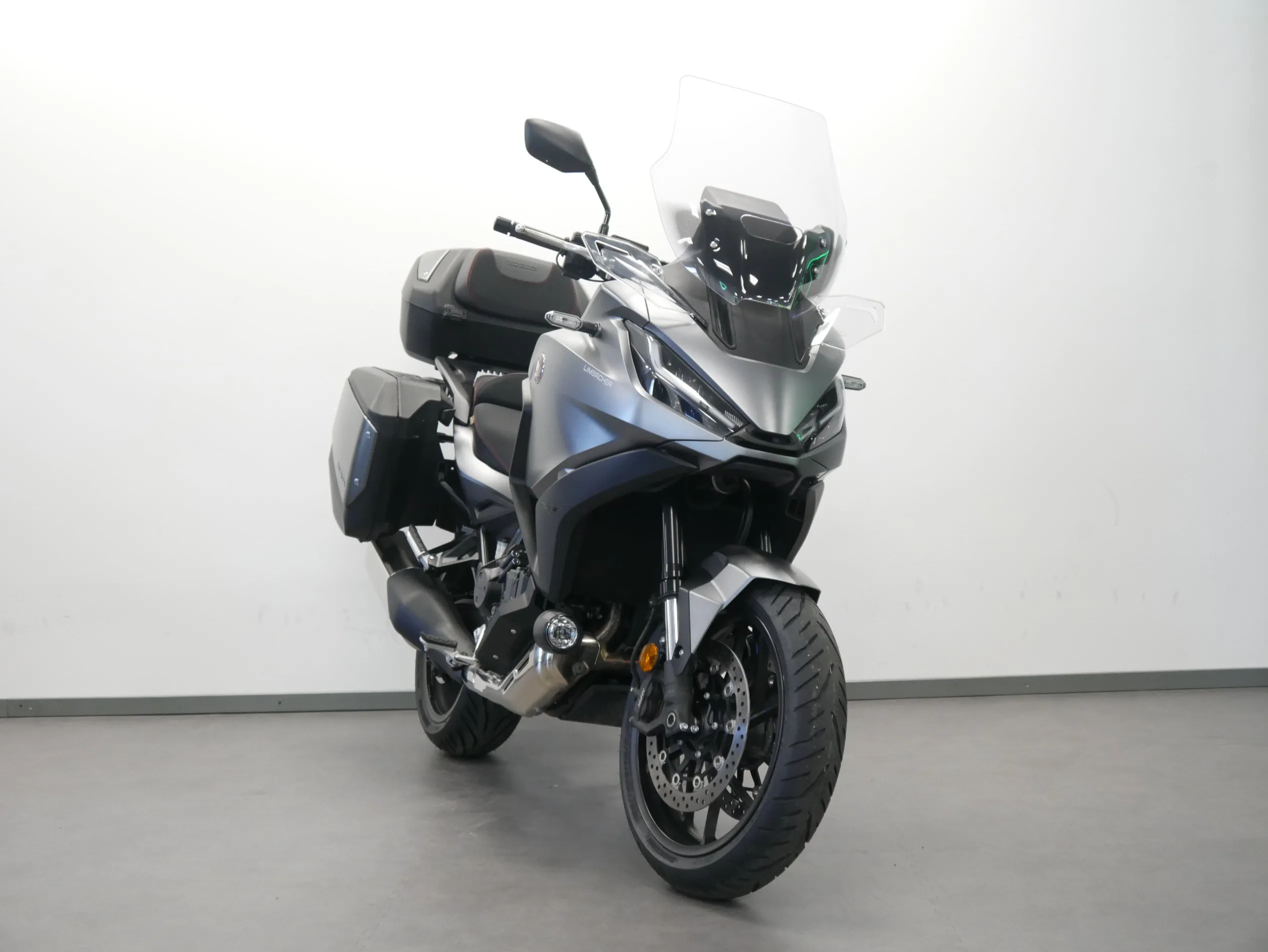 NT 1100 DCT