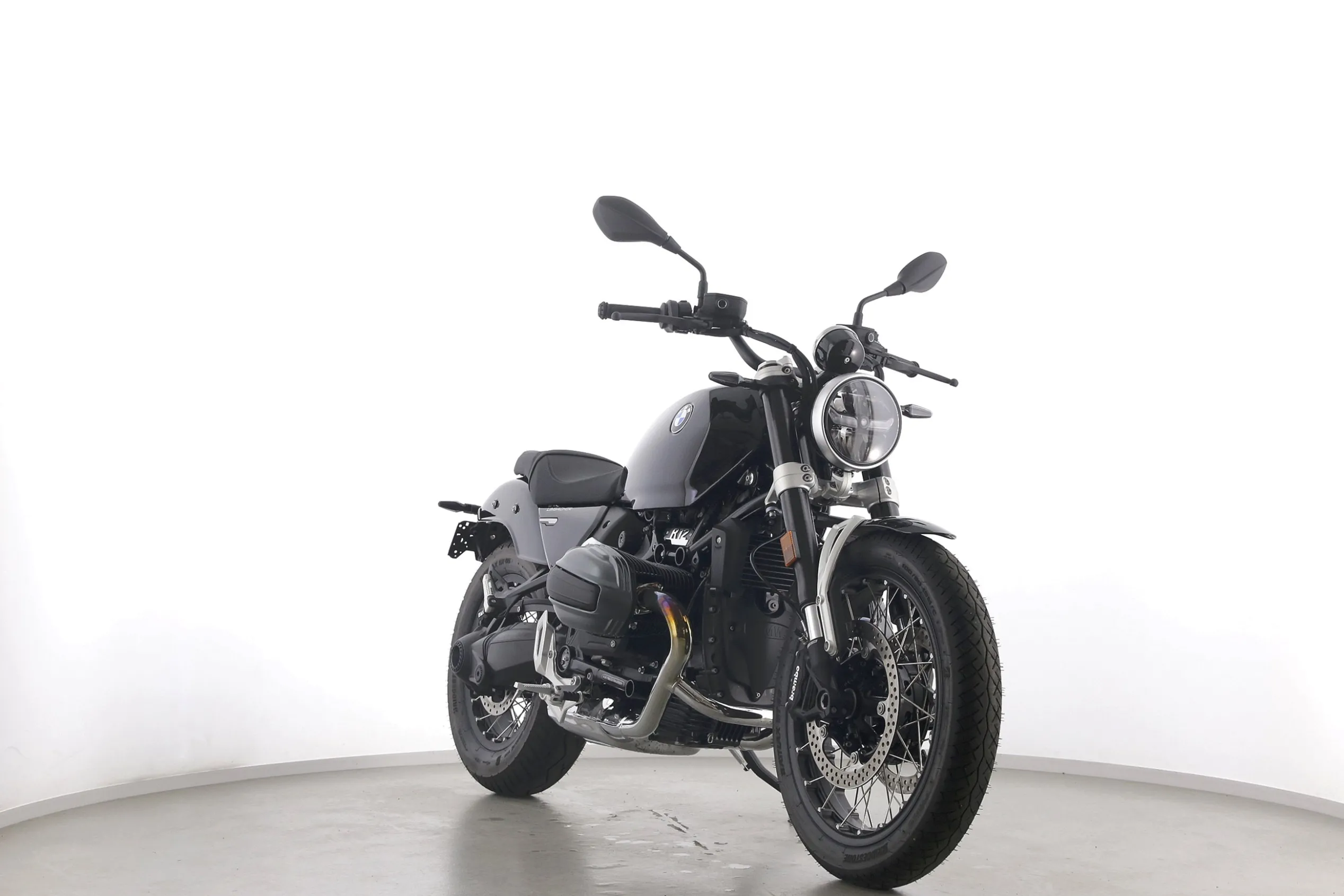 R12