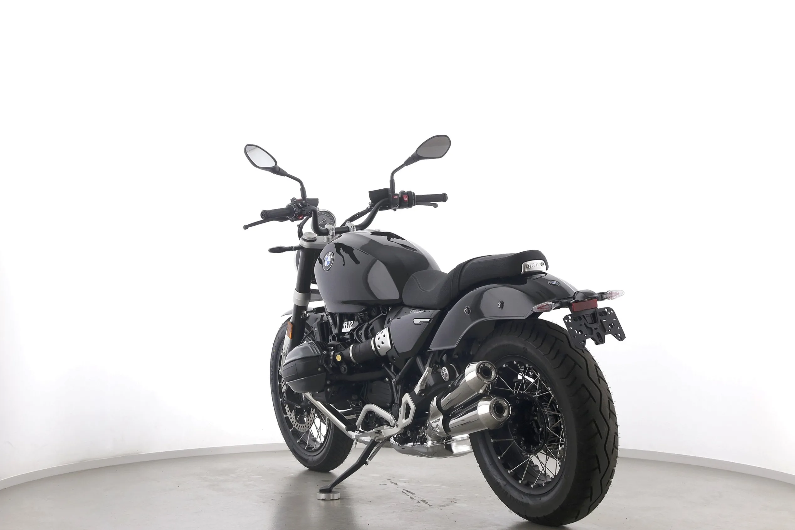 R12