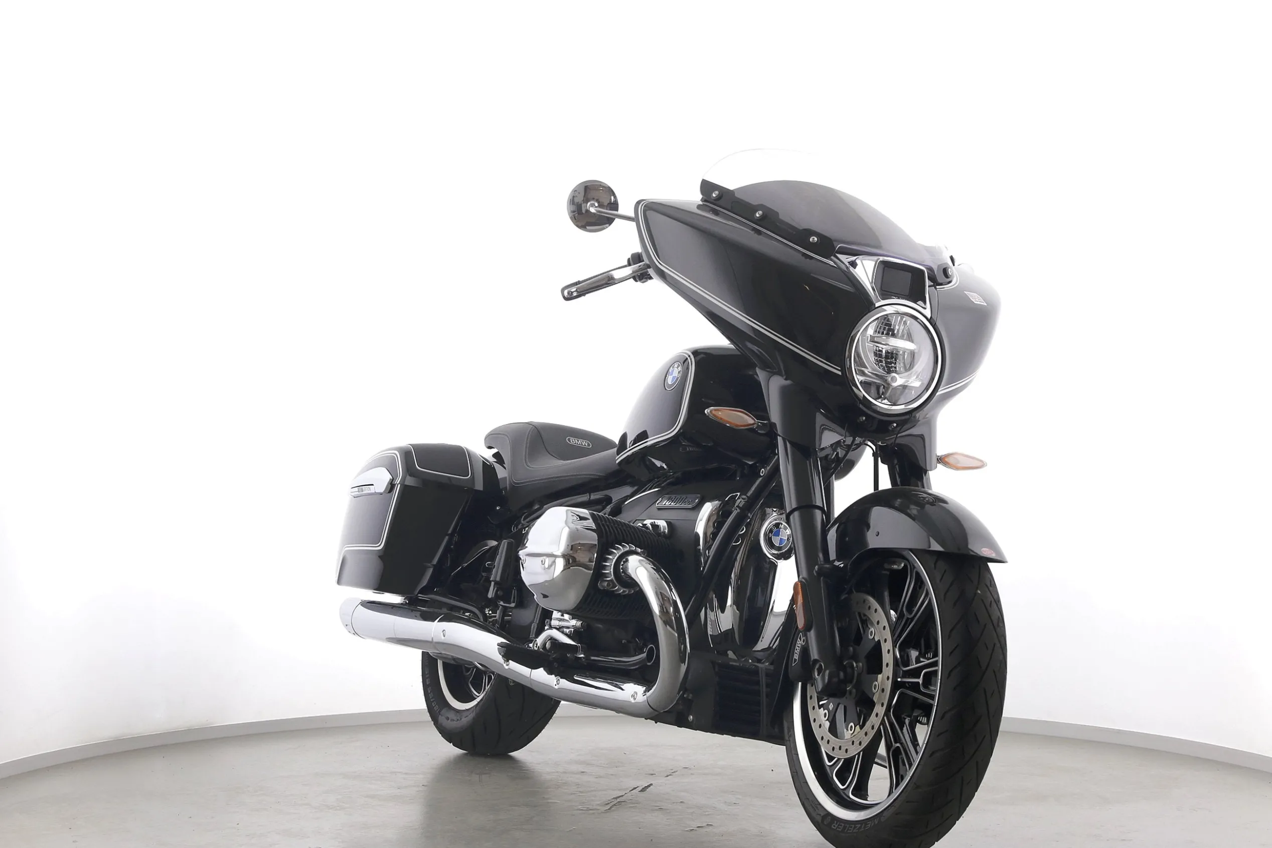 R 18 BAGGER
