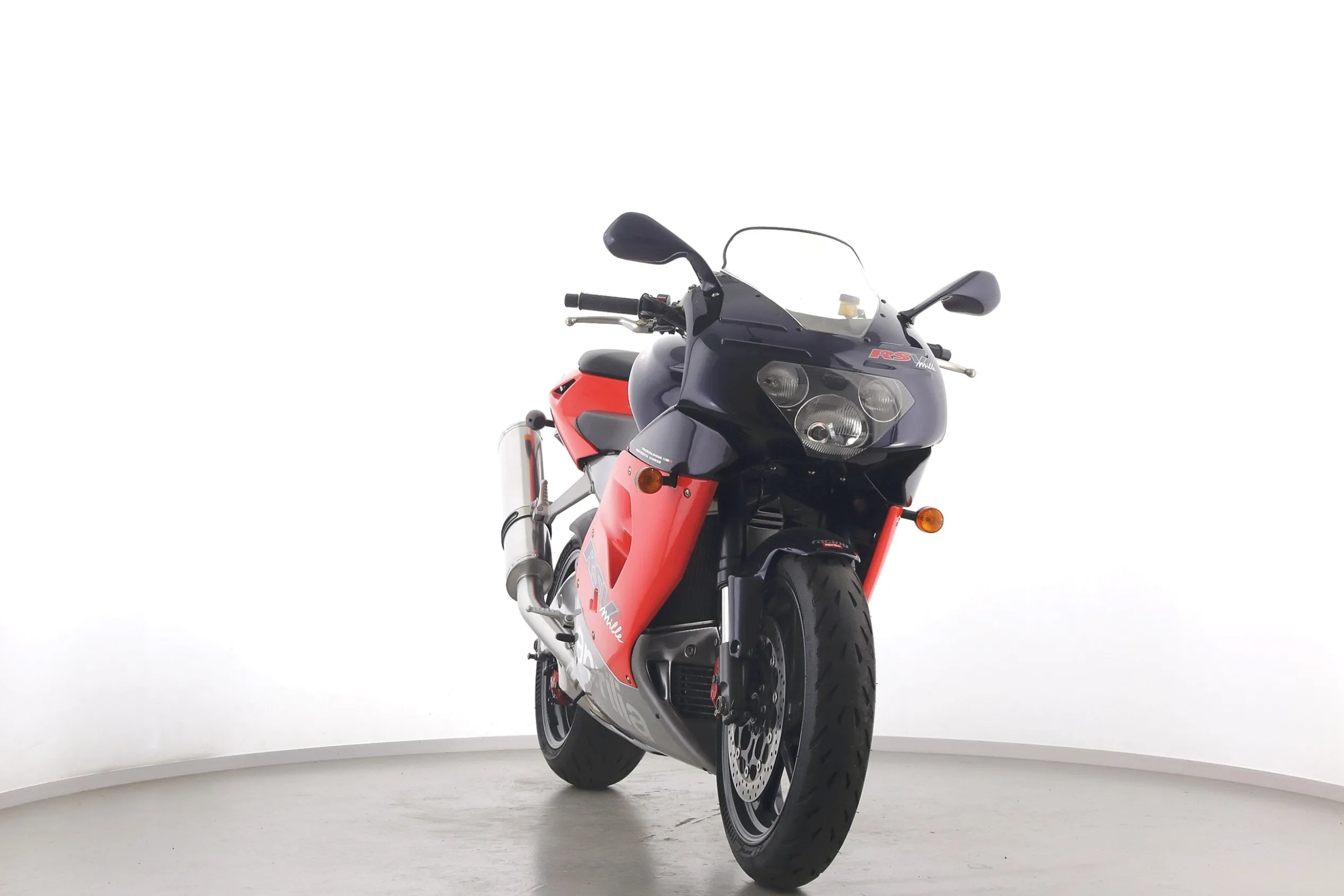 RSV 1000