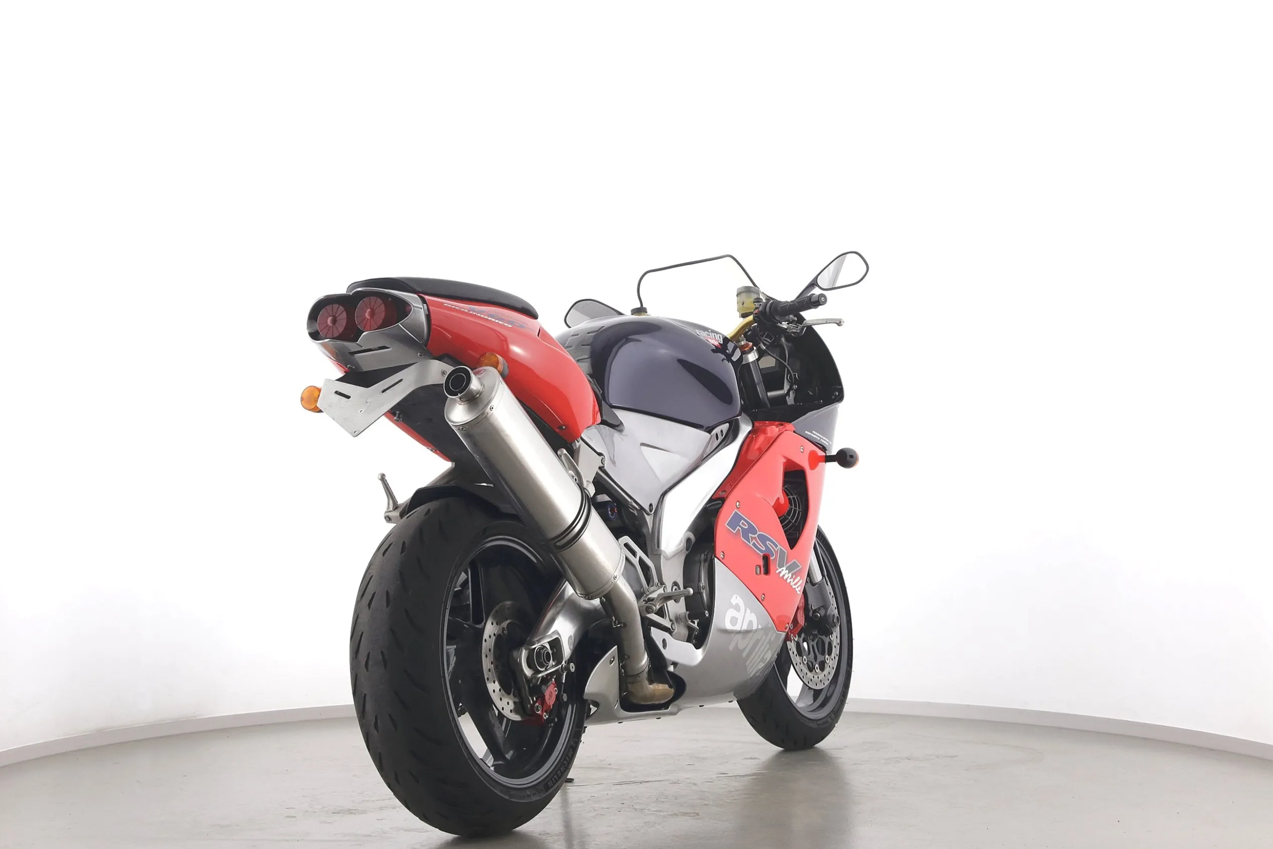 RSV 1000