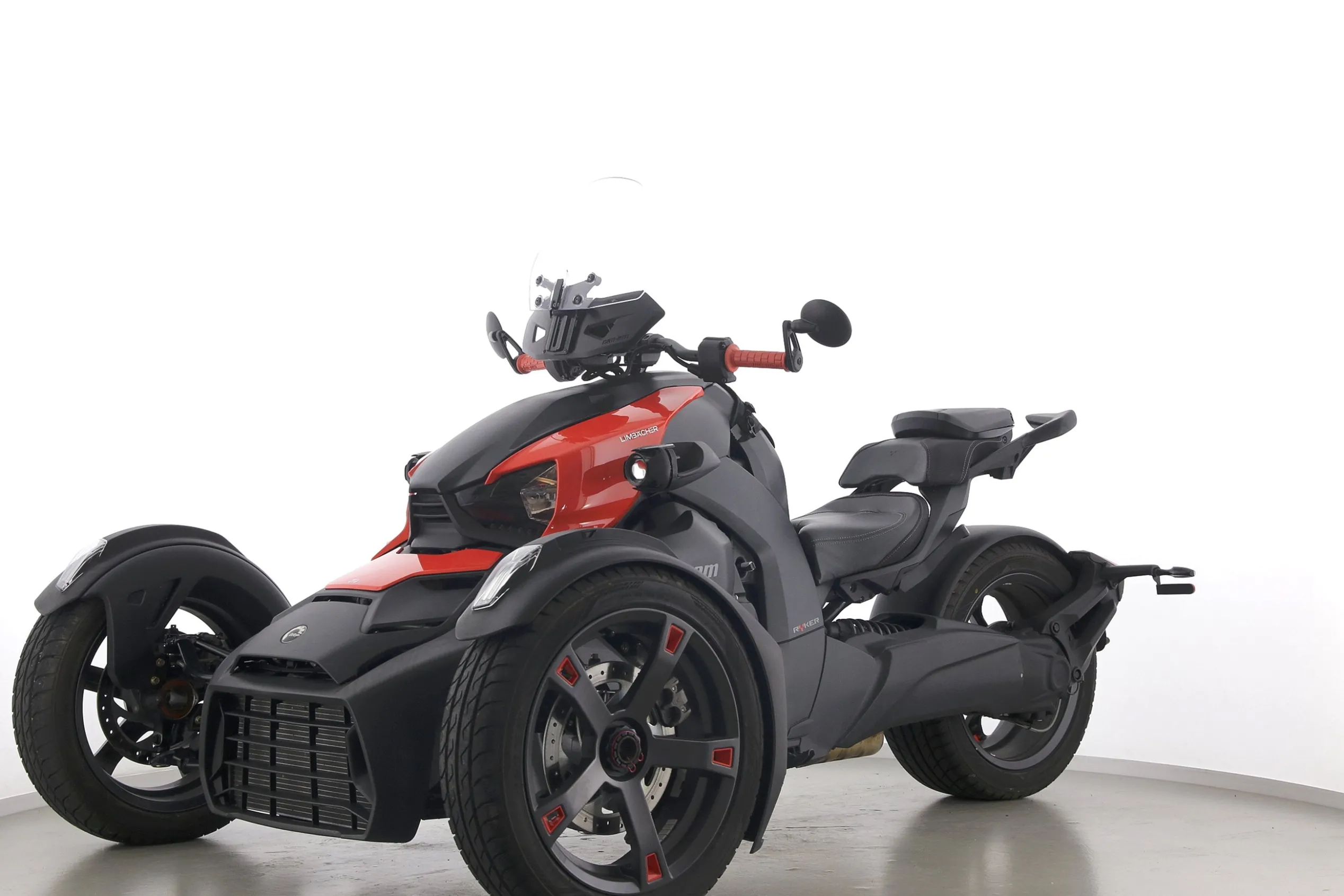 RYKER 900