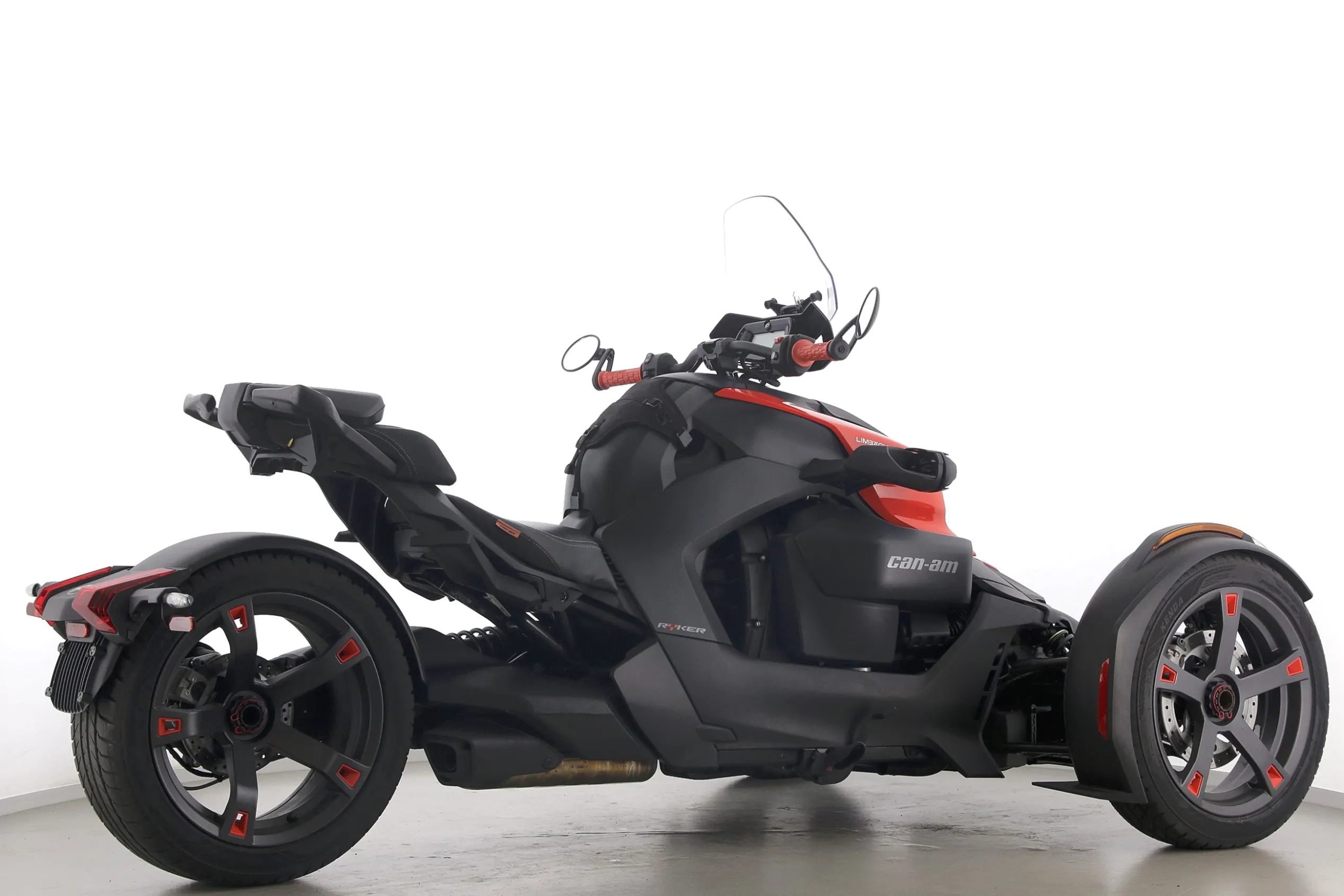 RYKER 900