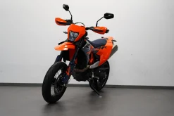 690 SMC R RT