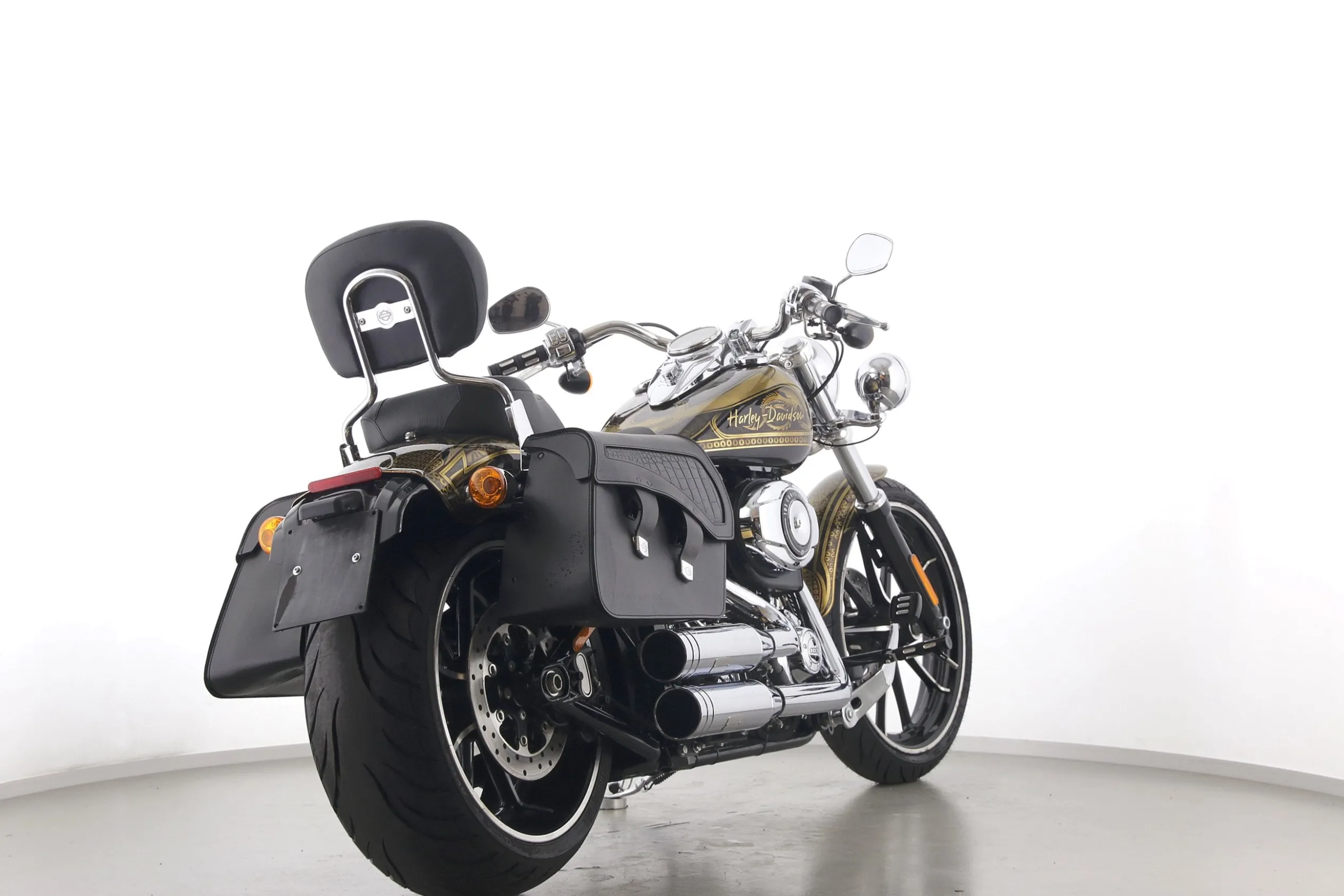SOFTAIL BREAKOUT
