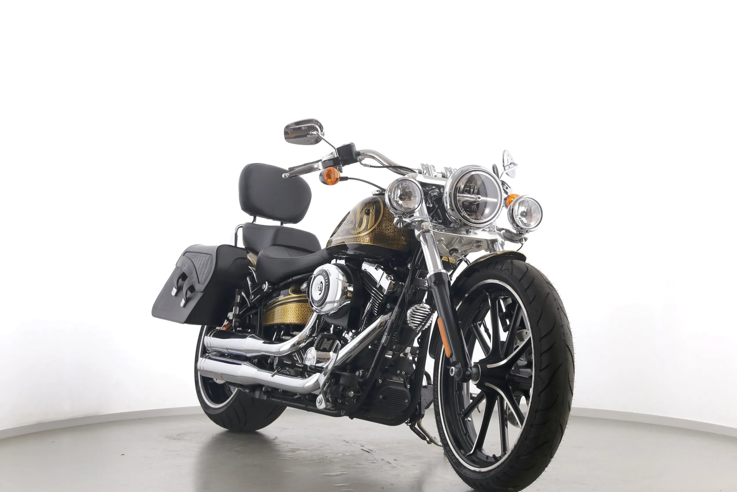 SOFTAIL BREAKOUT