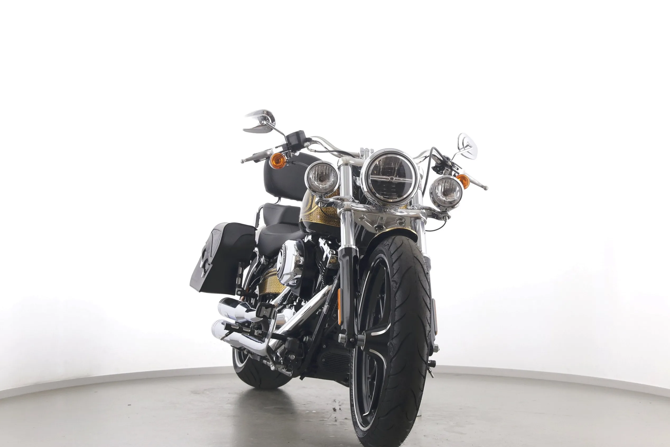 SOFTAIL BREAKOUT
