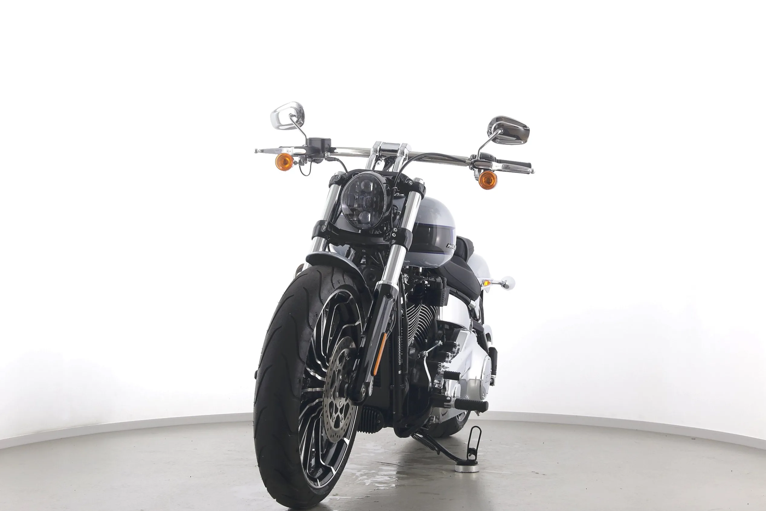 SOFTAIL BREAKOUT 117