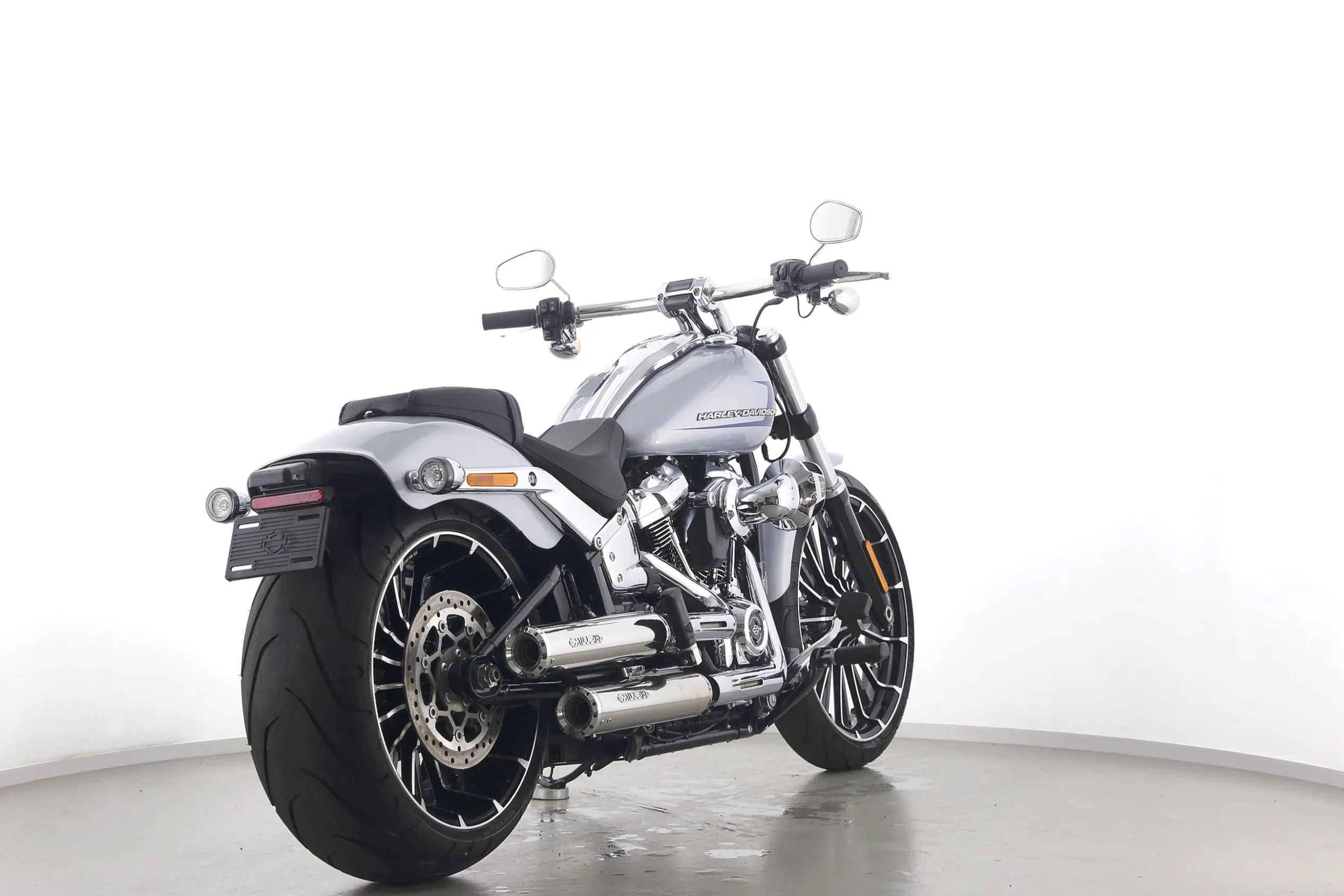 SOFTAIL BREAKOUT 117
