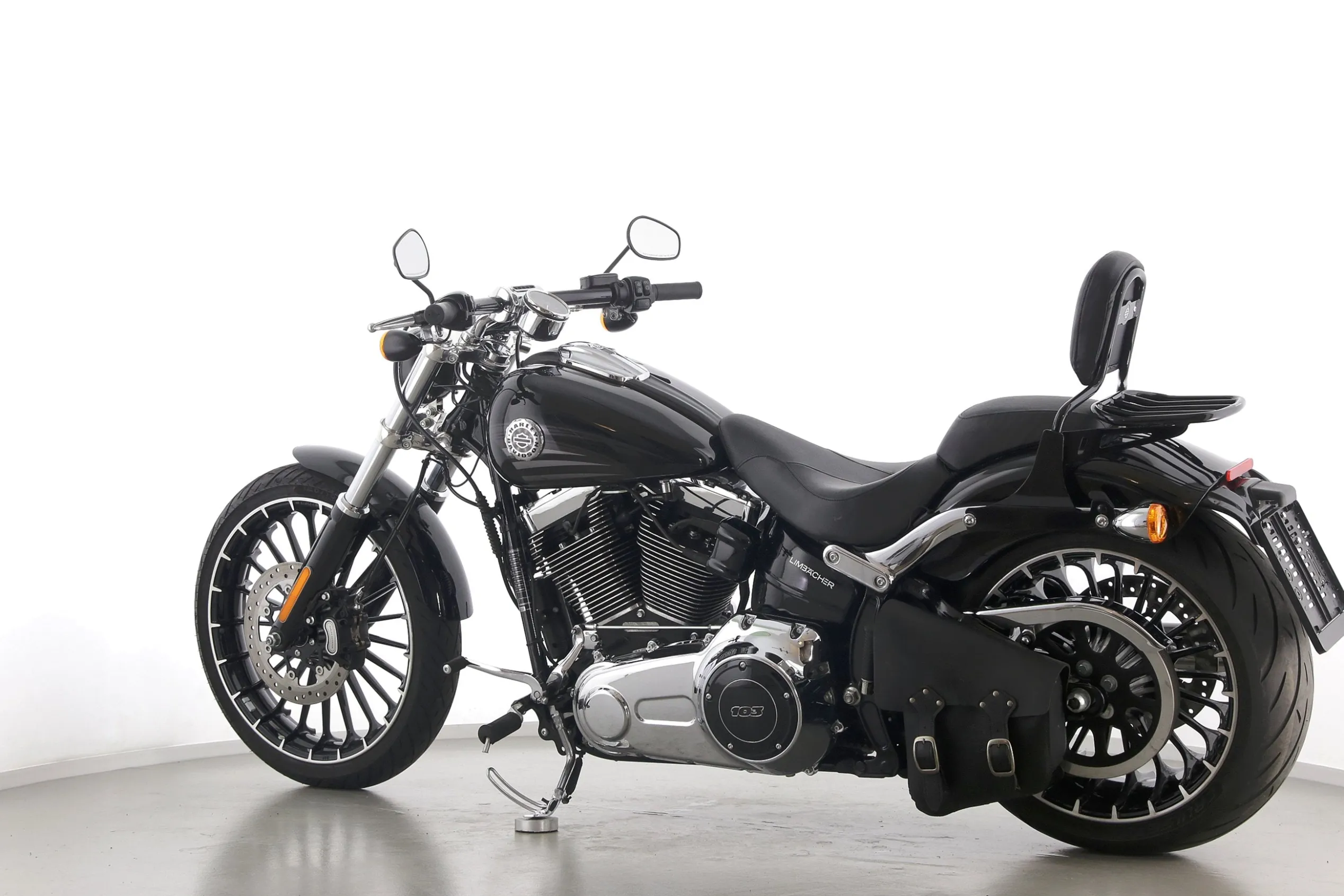 SOFTAIL BREAKOUT
