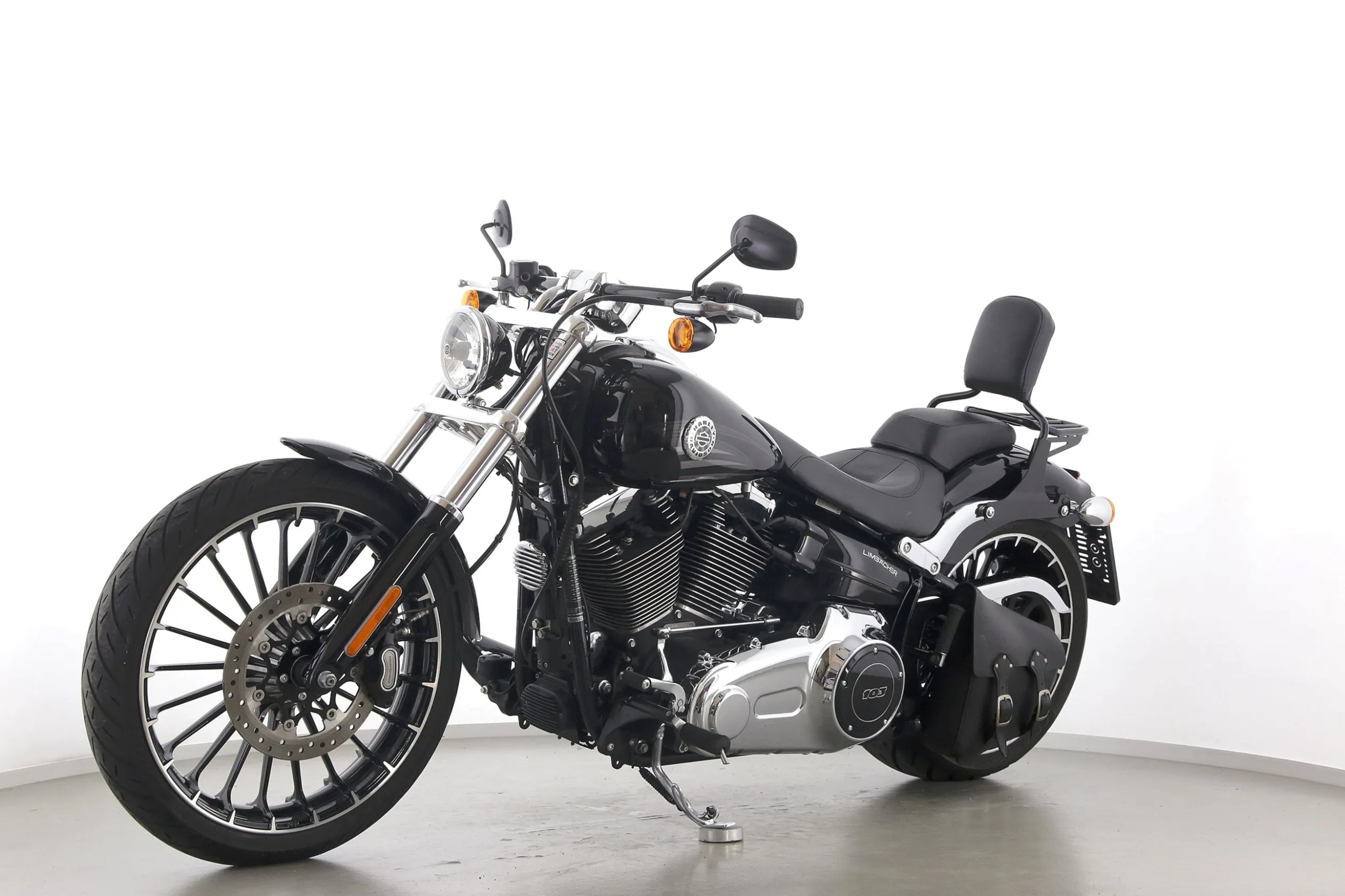 SOFTAIL BREAKOUT