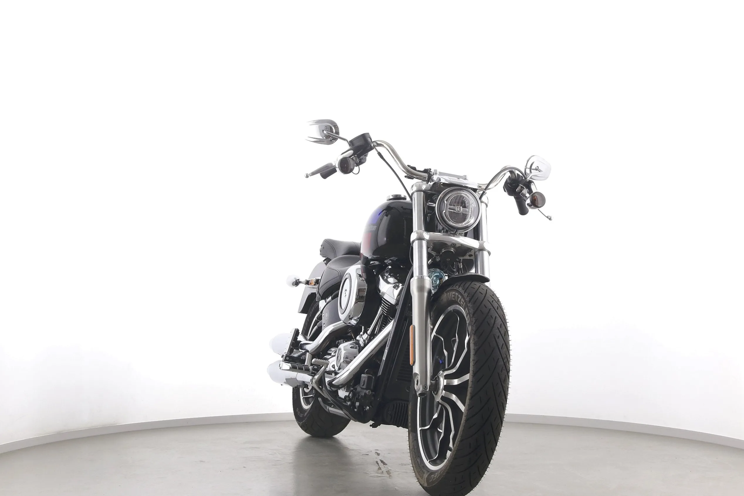 SOFTAIL LOW RIDER