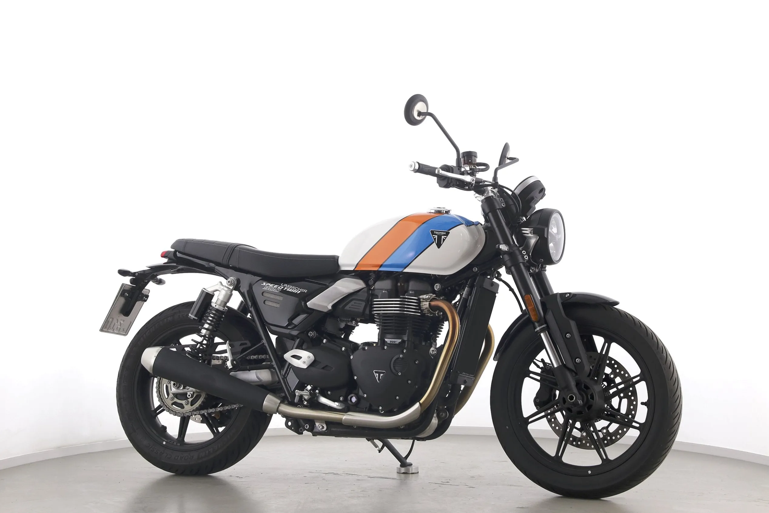 SPEED TWIN 900