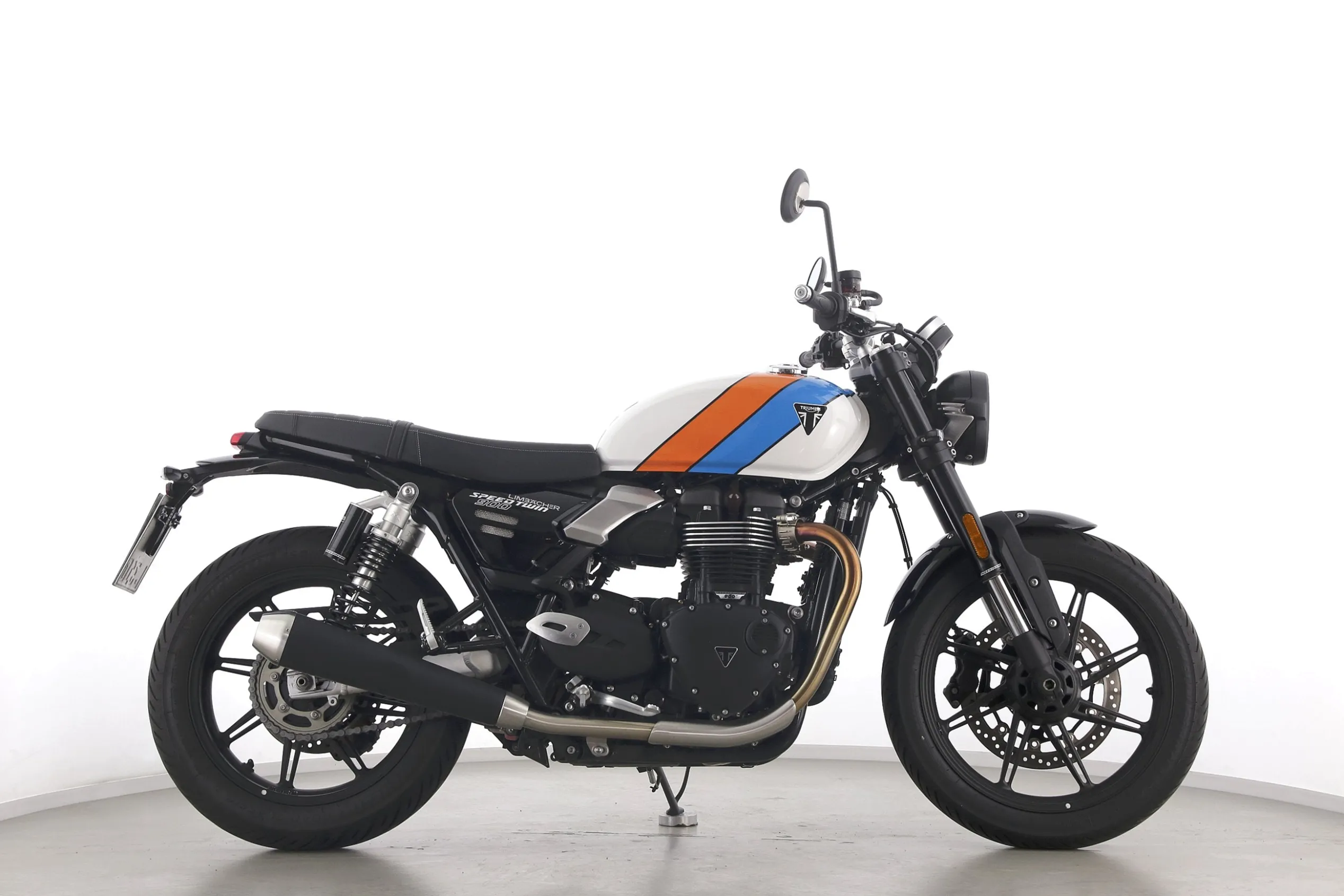 SPEED TWIN 900