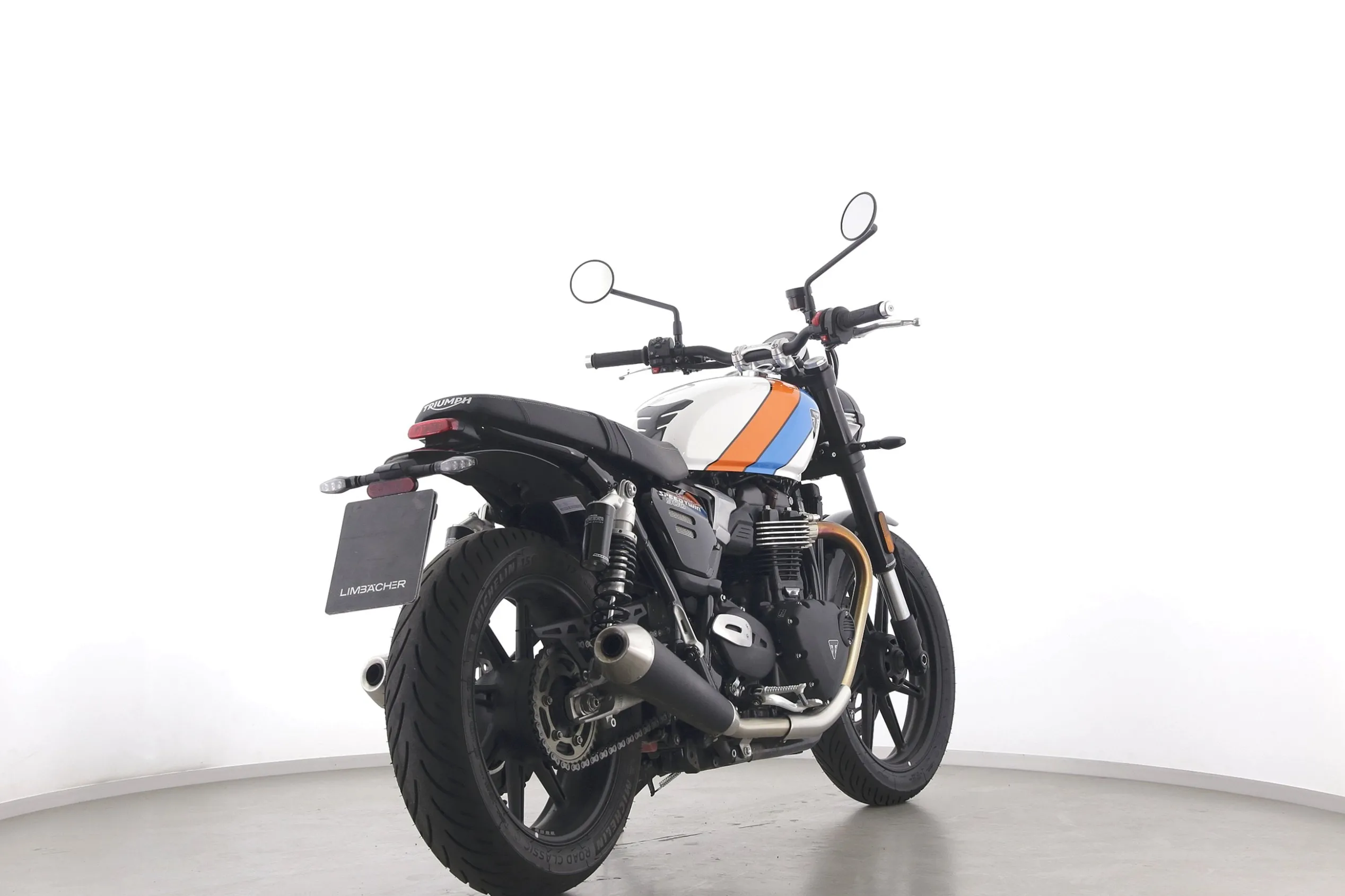 SPEED TWIN 900