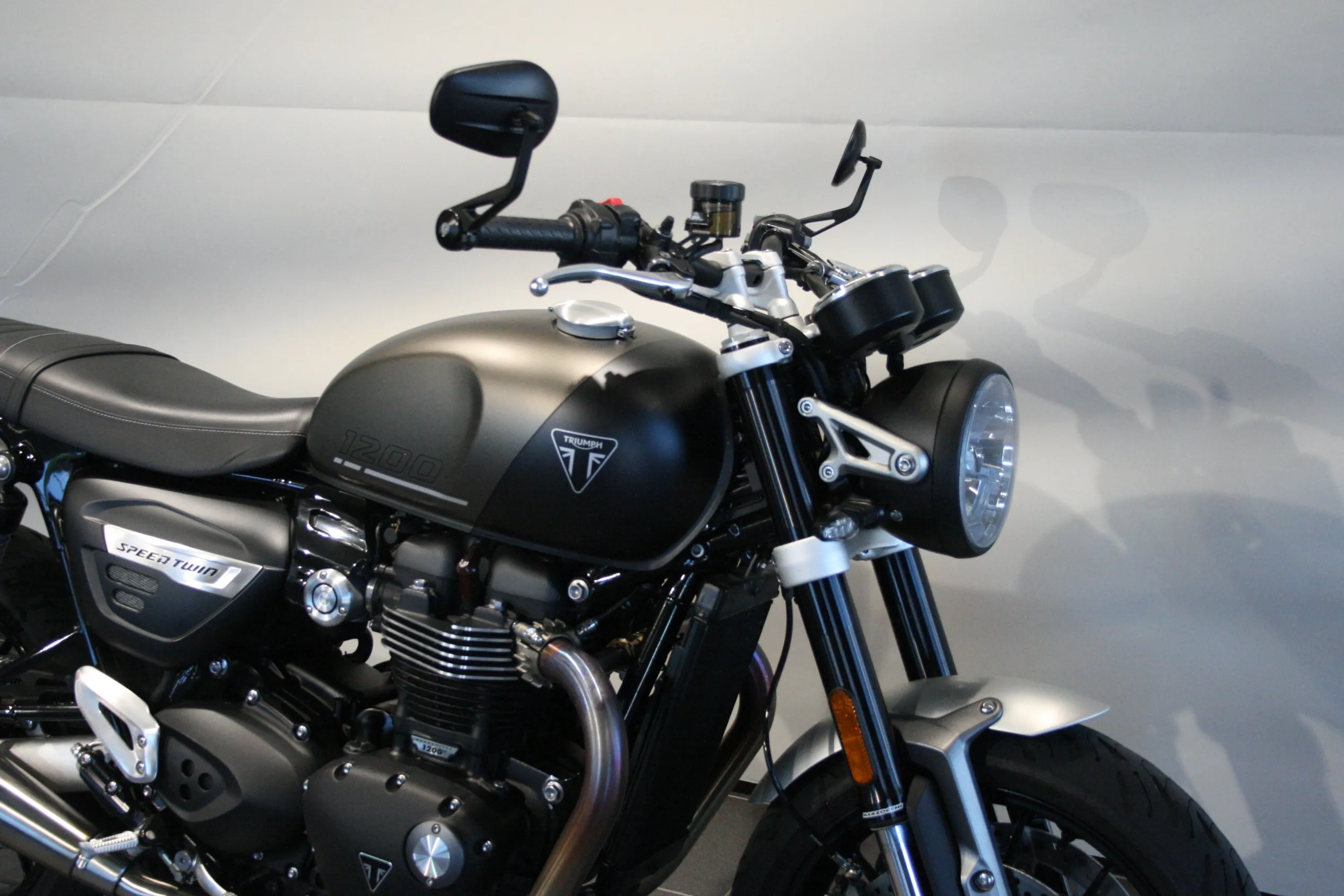 SPEED TWIN 1200
