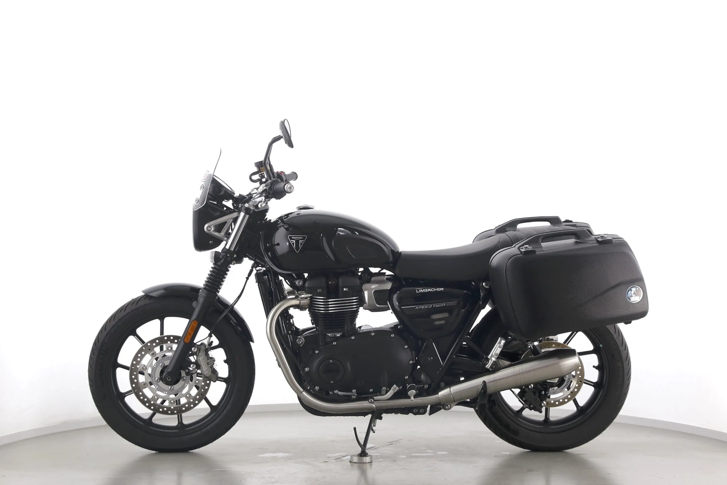 SPEED TWIN 900