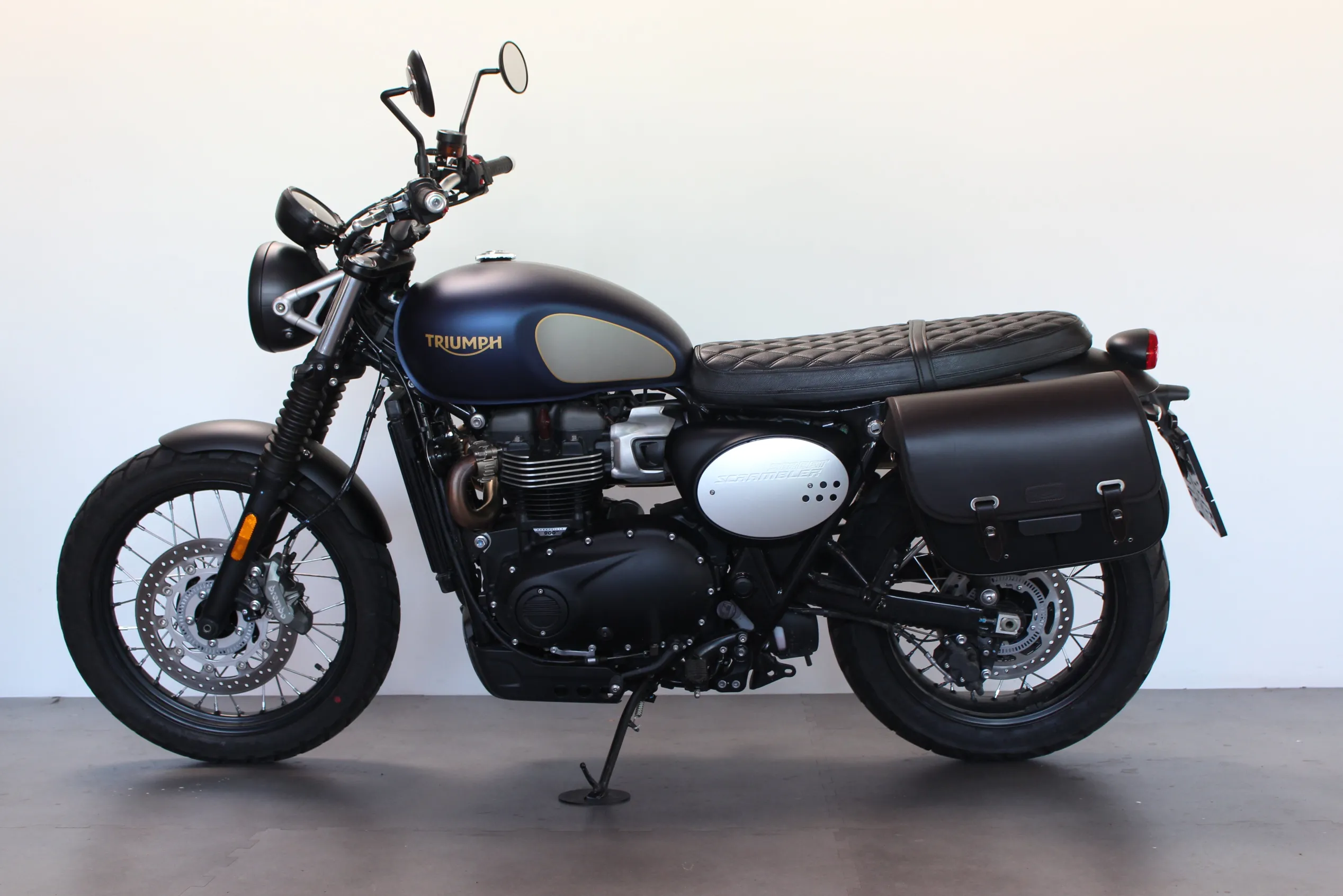 STREET SCRAMBLER 900