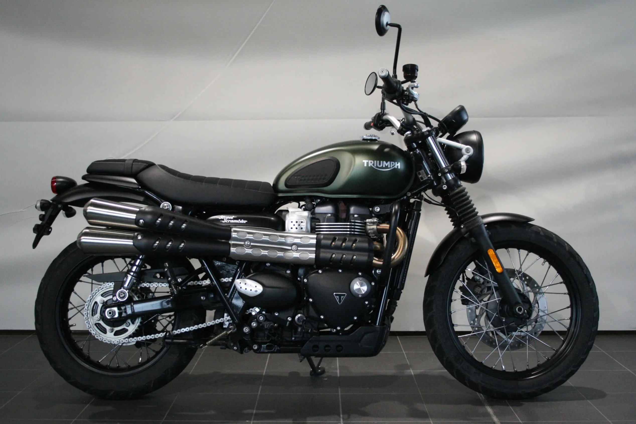 STREET SCRAMBLER