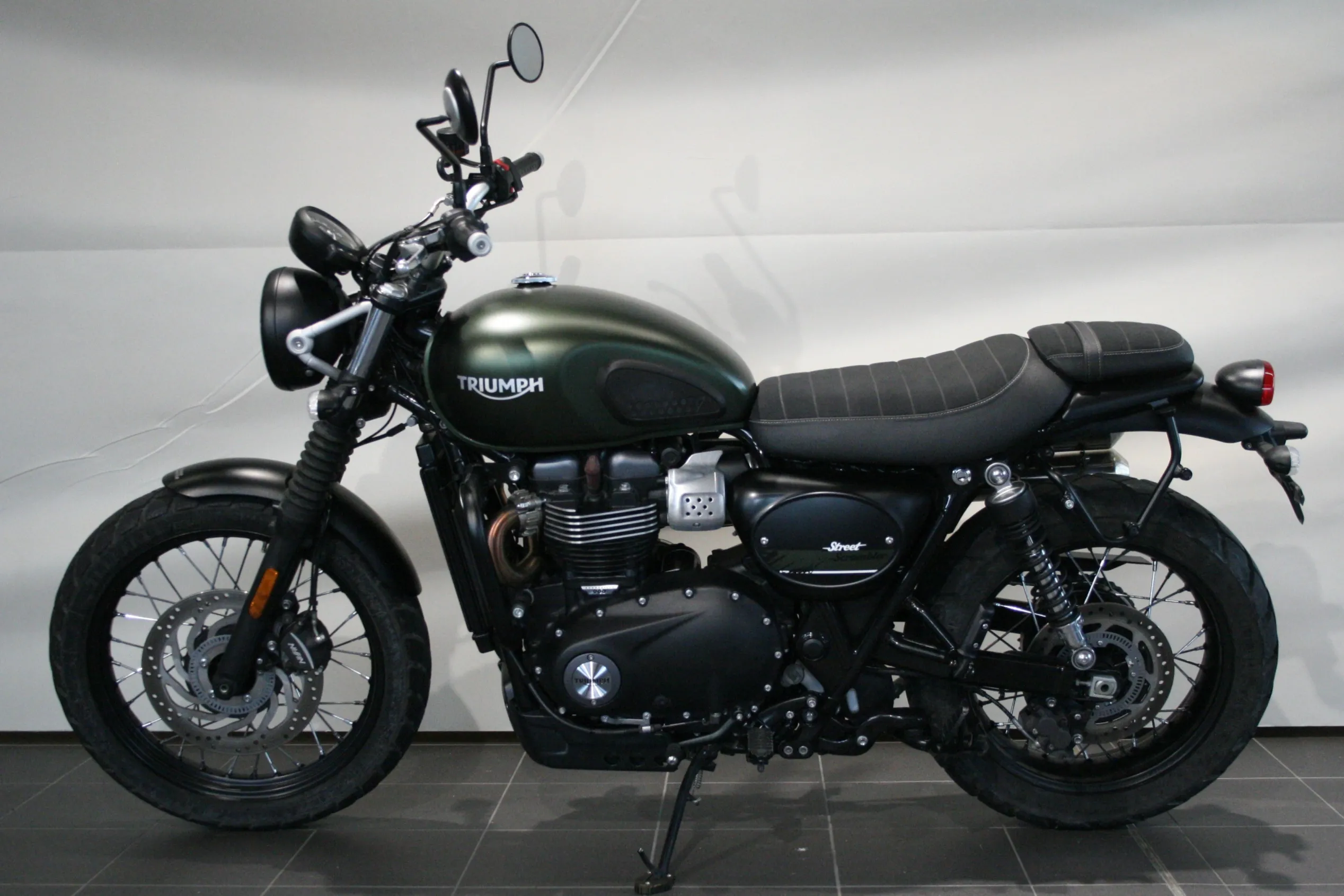 STREET SCRAMBLER