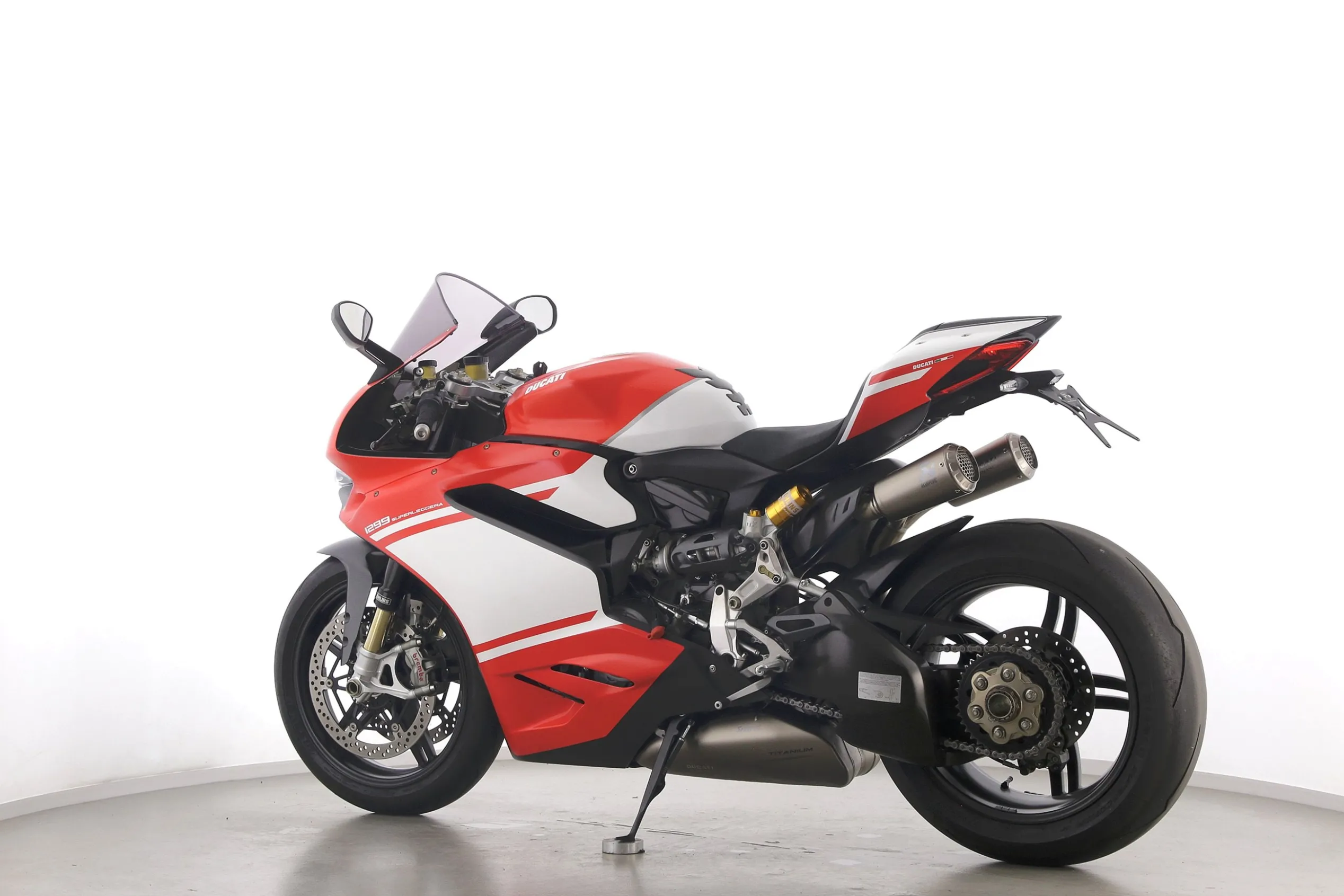 1299 SUPERLEGGERA