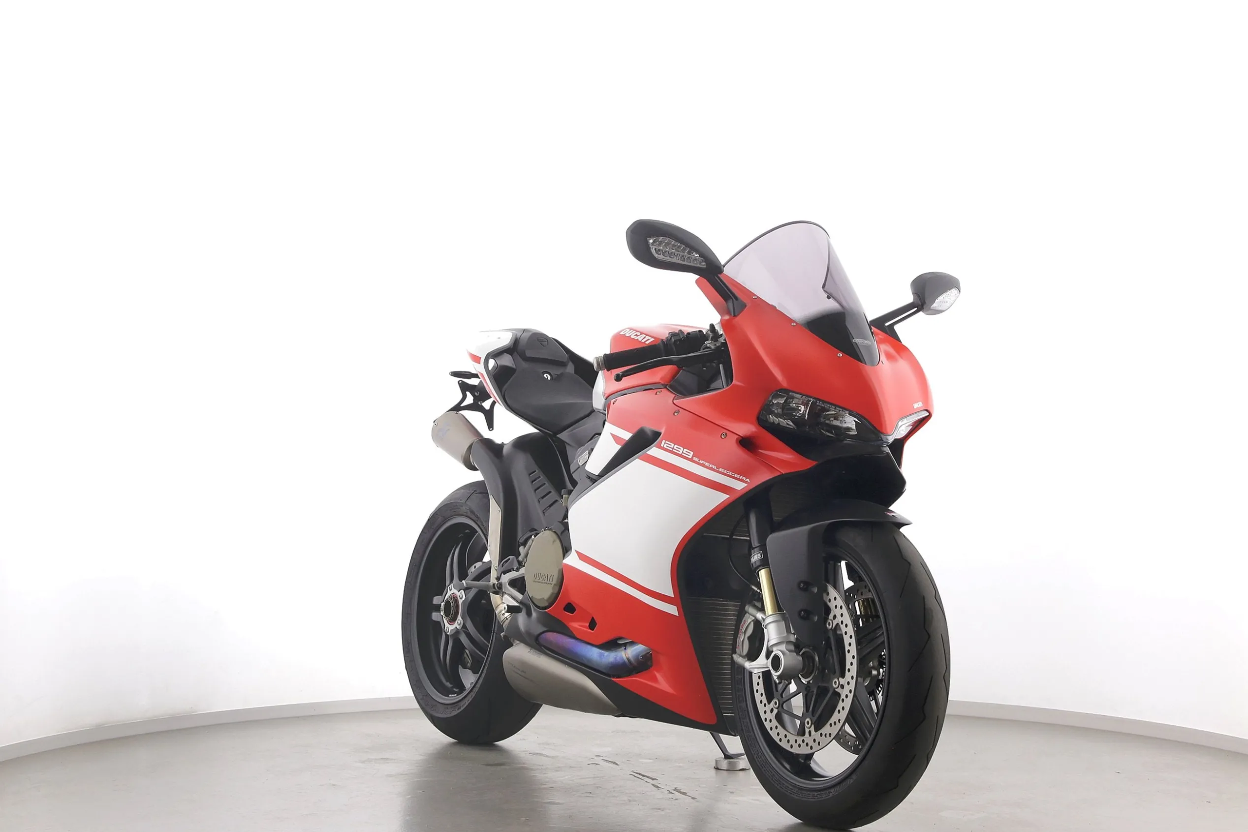 1299 SUPERLEGGERA