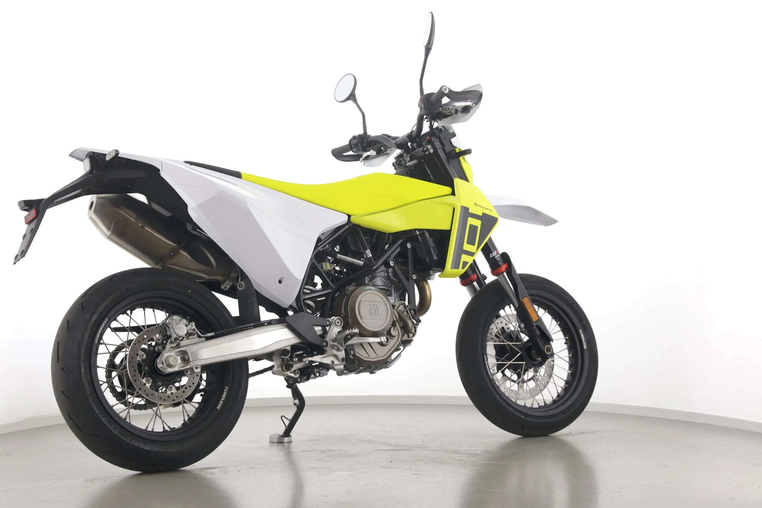 701 SUPERMOTO