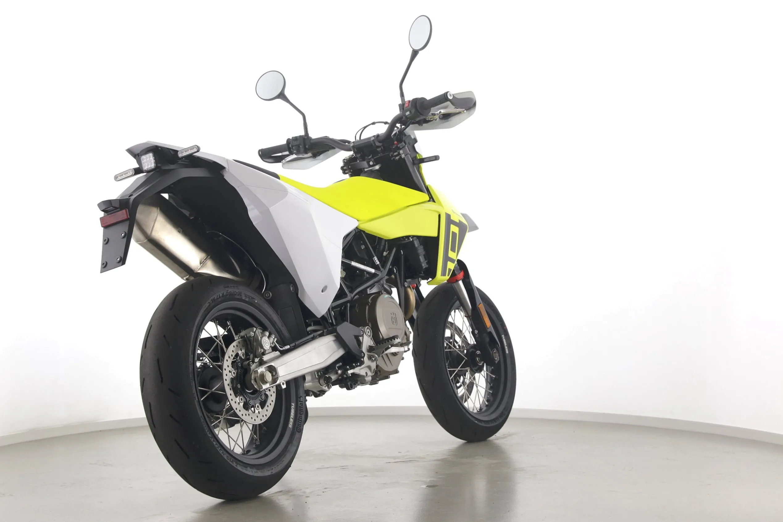 701 SUPERMOTO