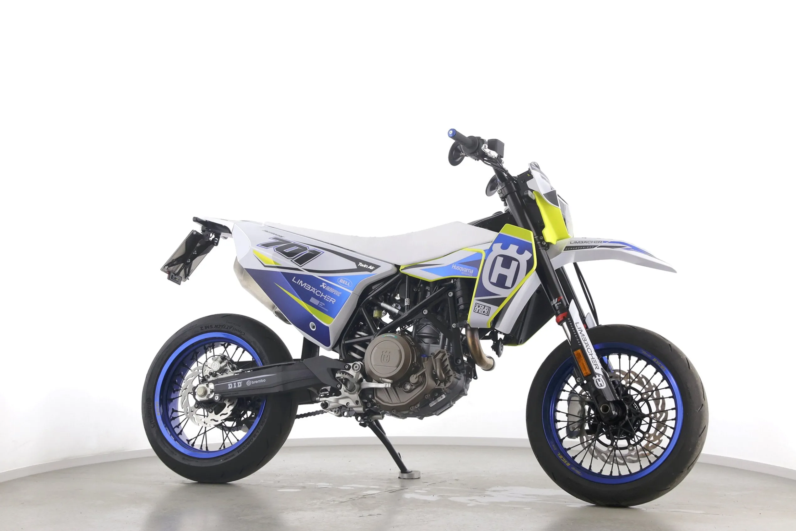 701 SUPERMOTO