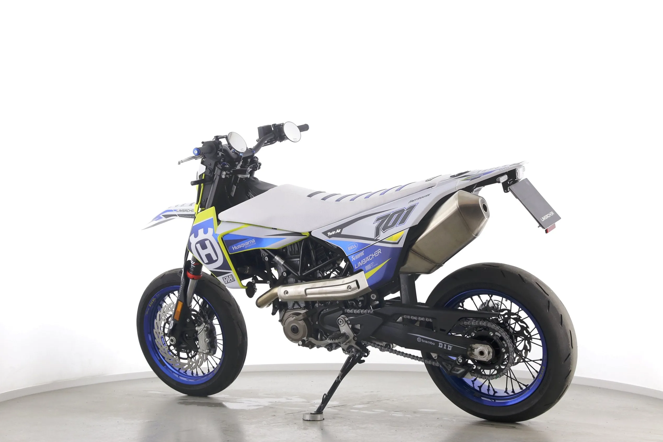 701 SUPERMOTO