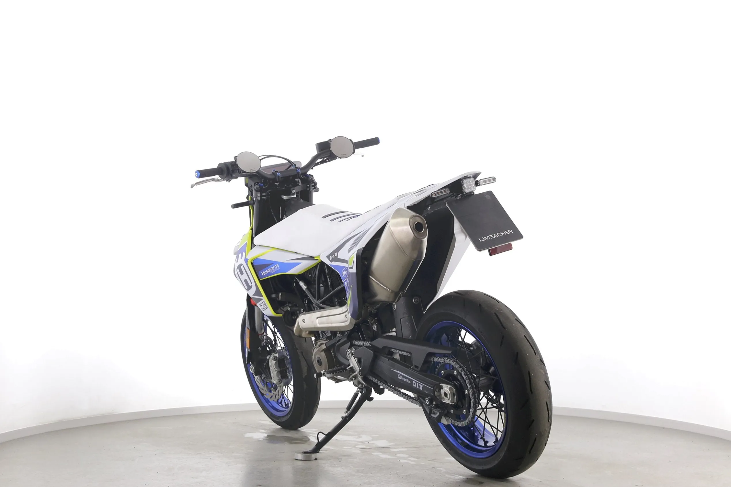 701 SUPERMOTO