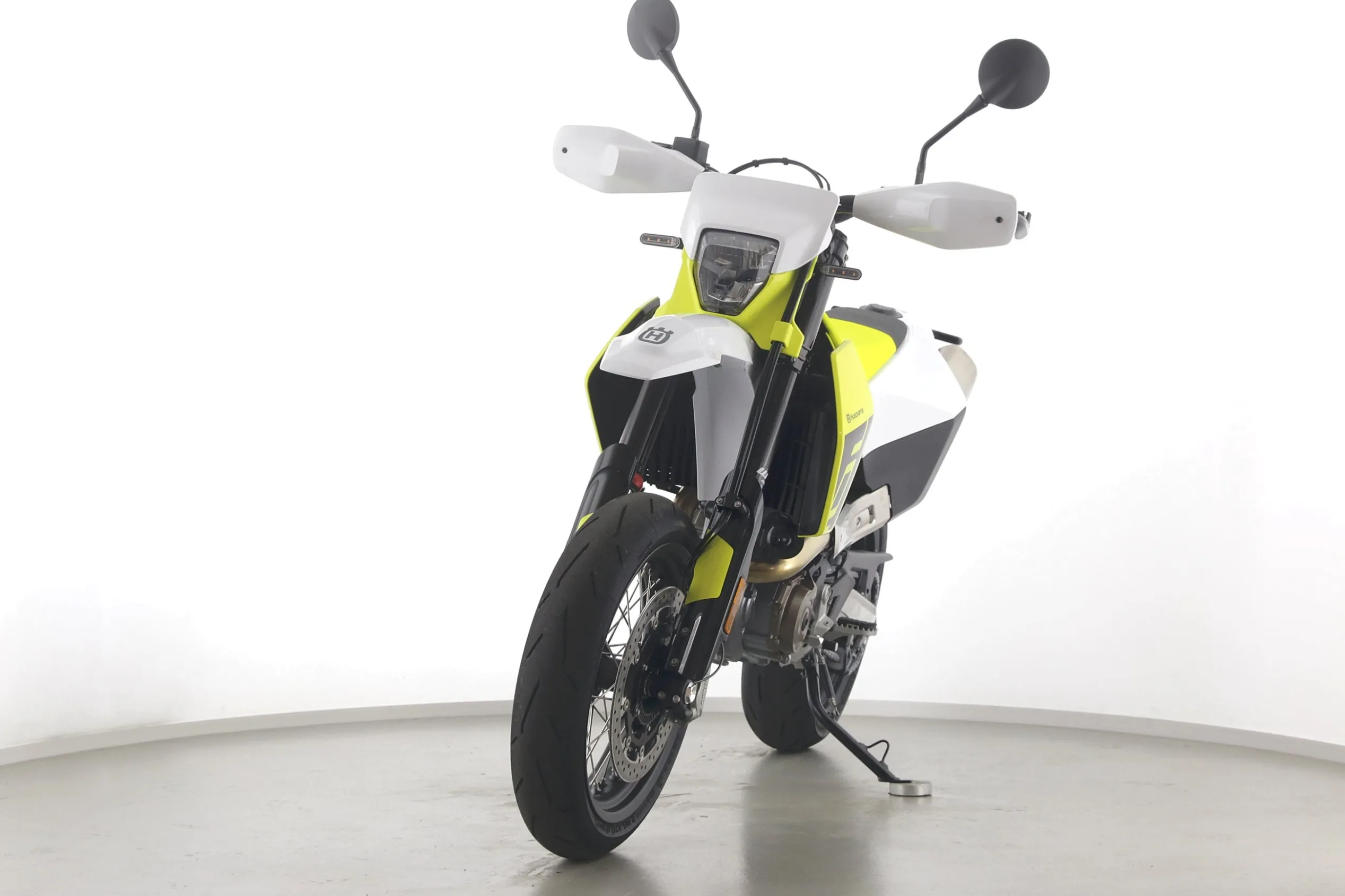 701 SUPERMOTO