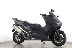 TMAX 560