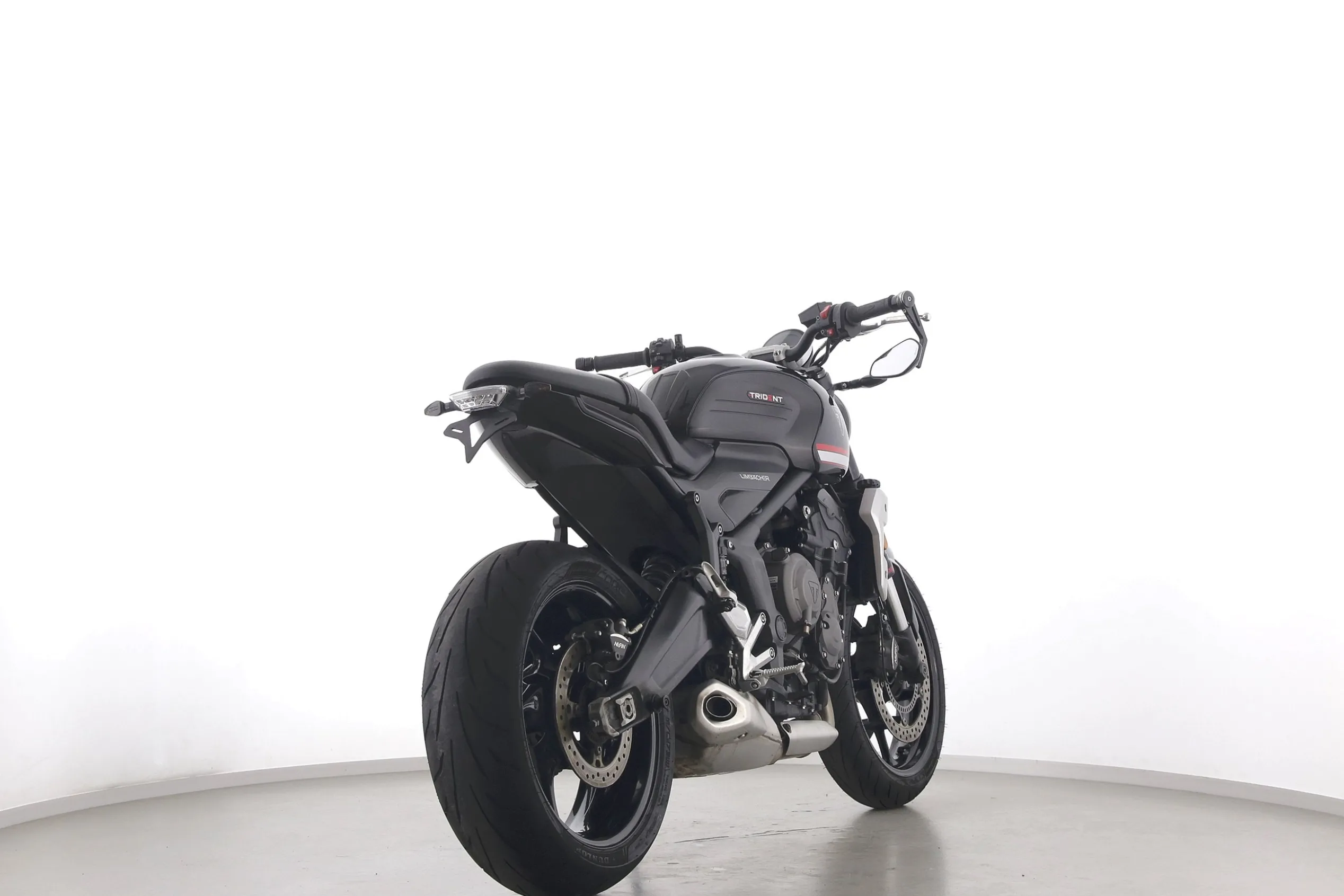 TRIDENT 660