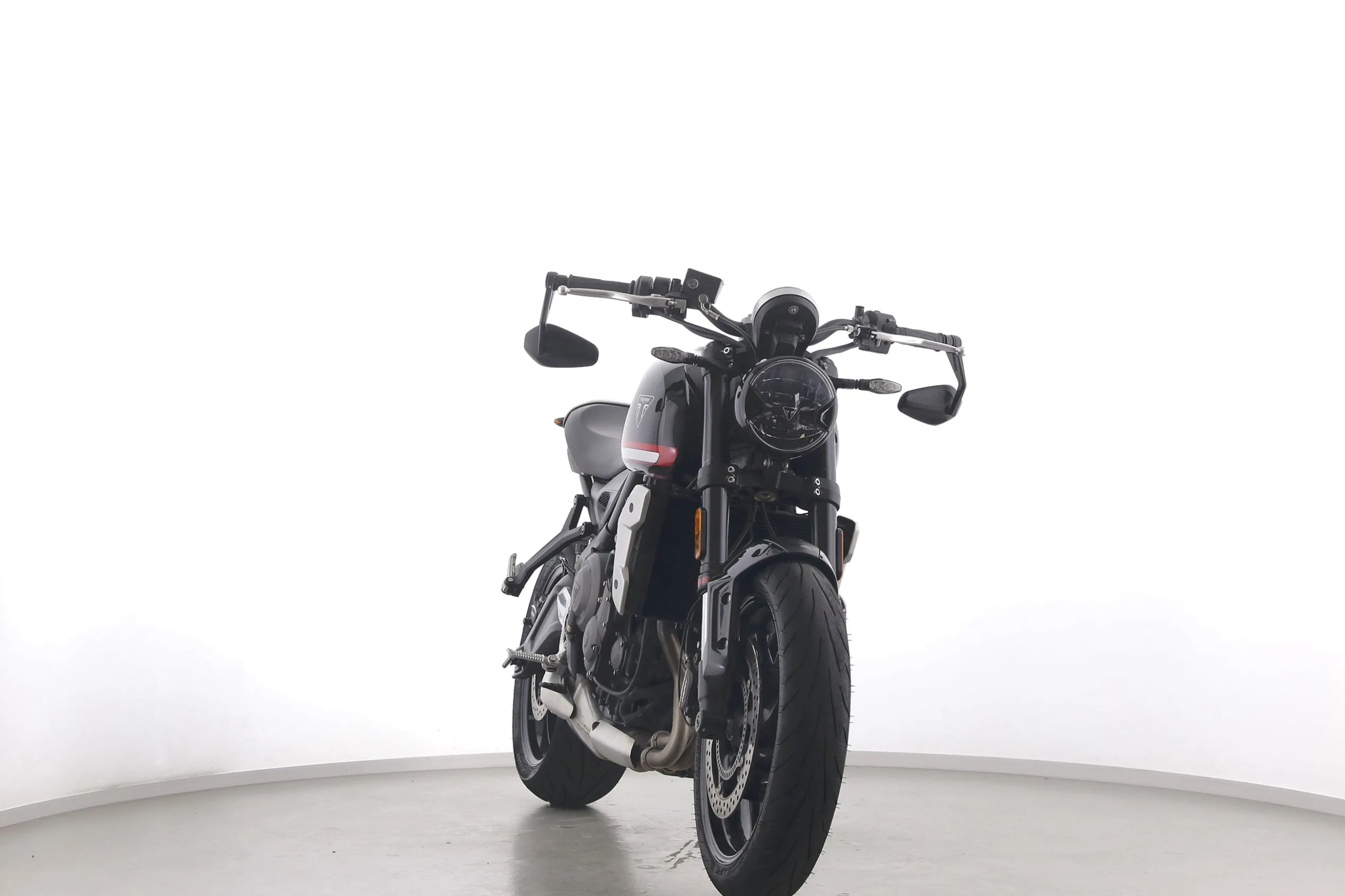 TRIDENT 660
