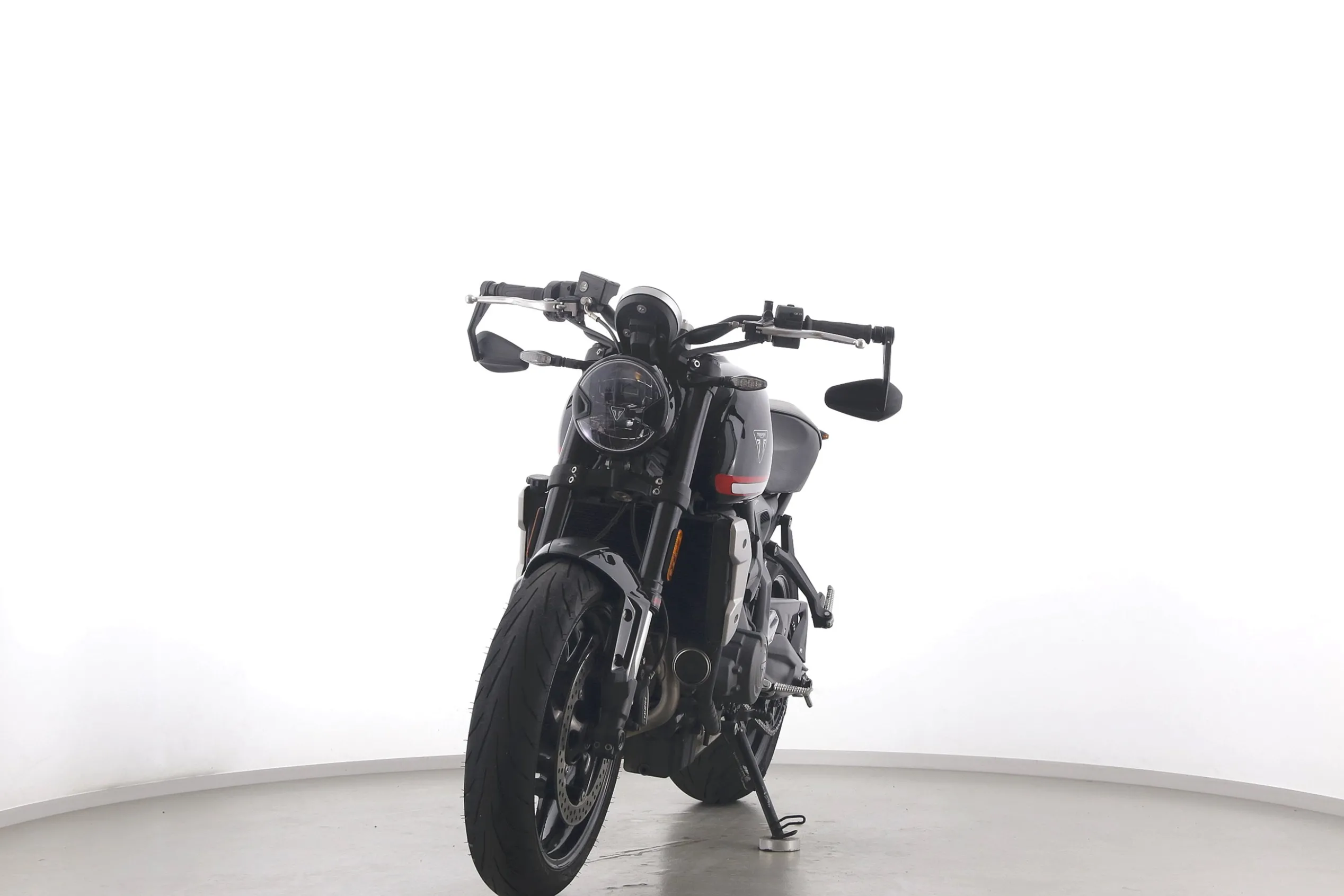 TRIDENT 660